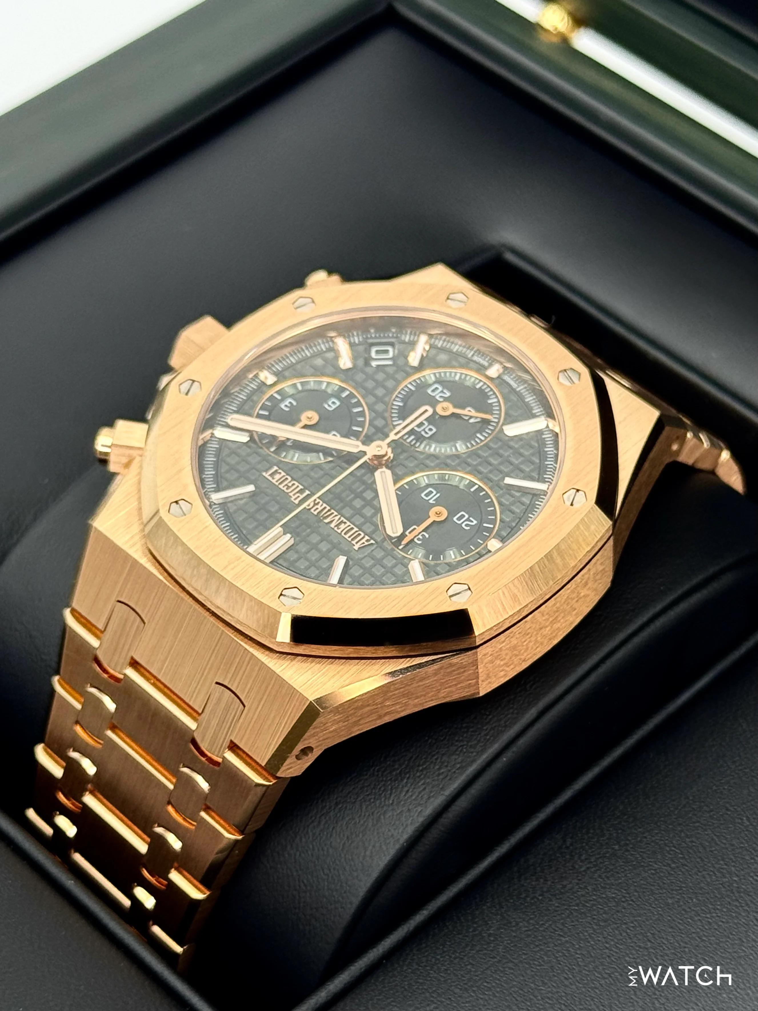 2024 Audemars Piguet Royal Oak Chronograph 41mm 26240OR Green Dial - Image 7