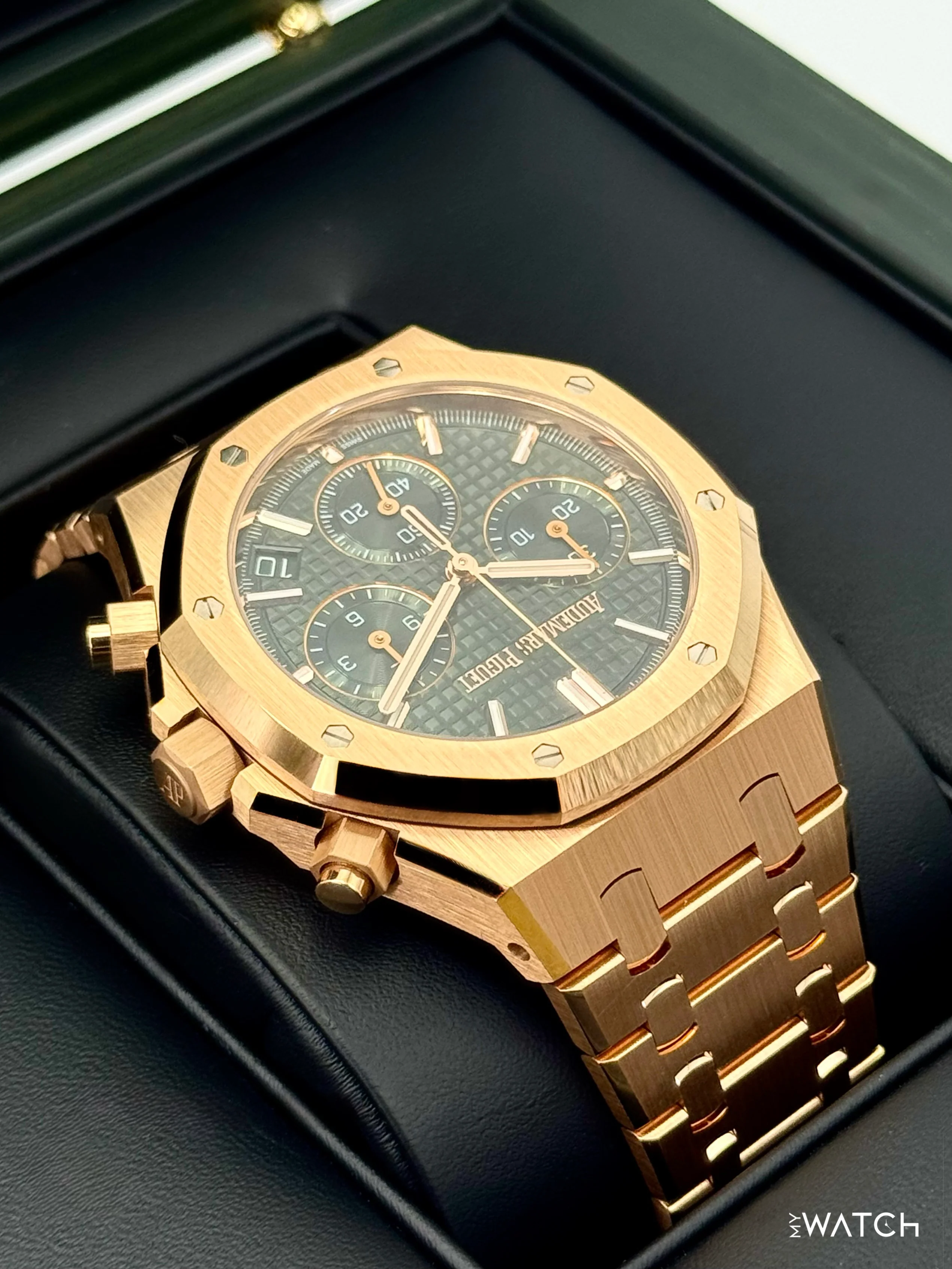 2024 Audemars Piguet Royal Oak Chronograph 41mm 26240OR Green Dial - Image 8