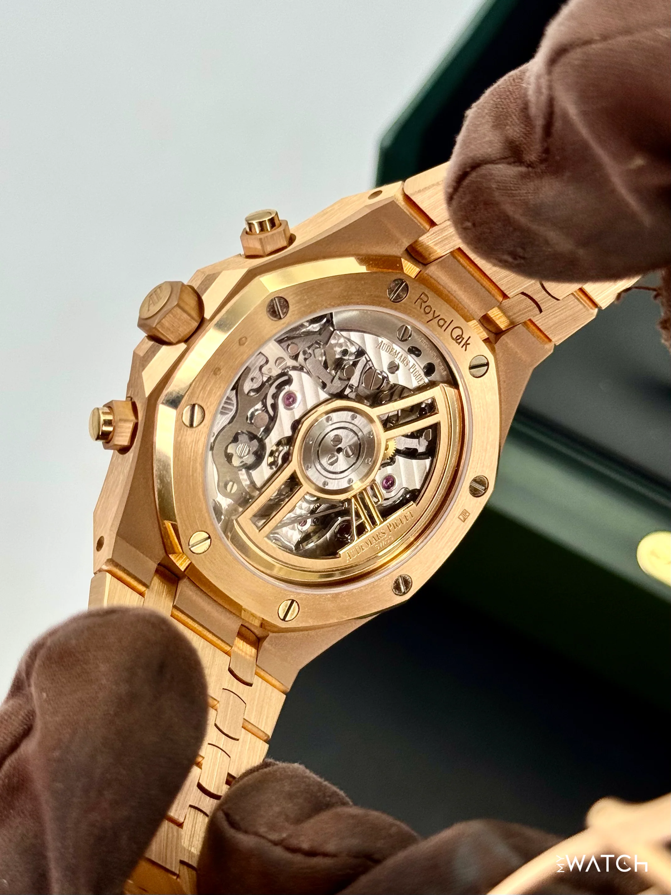 2024 Audemars Piguet Royal Oak Chronograph 41mm 26240OR Green Dial - Image 9