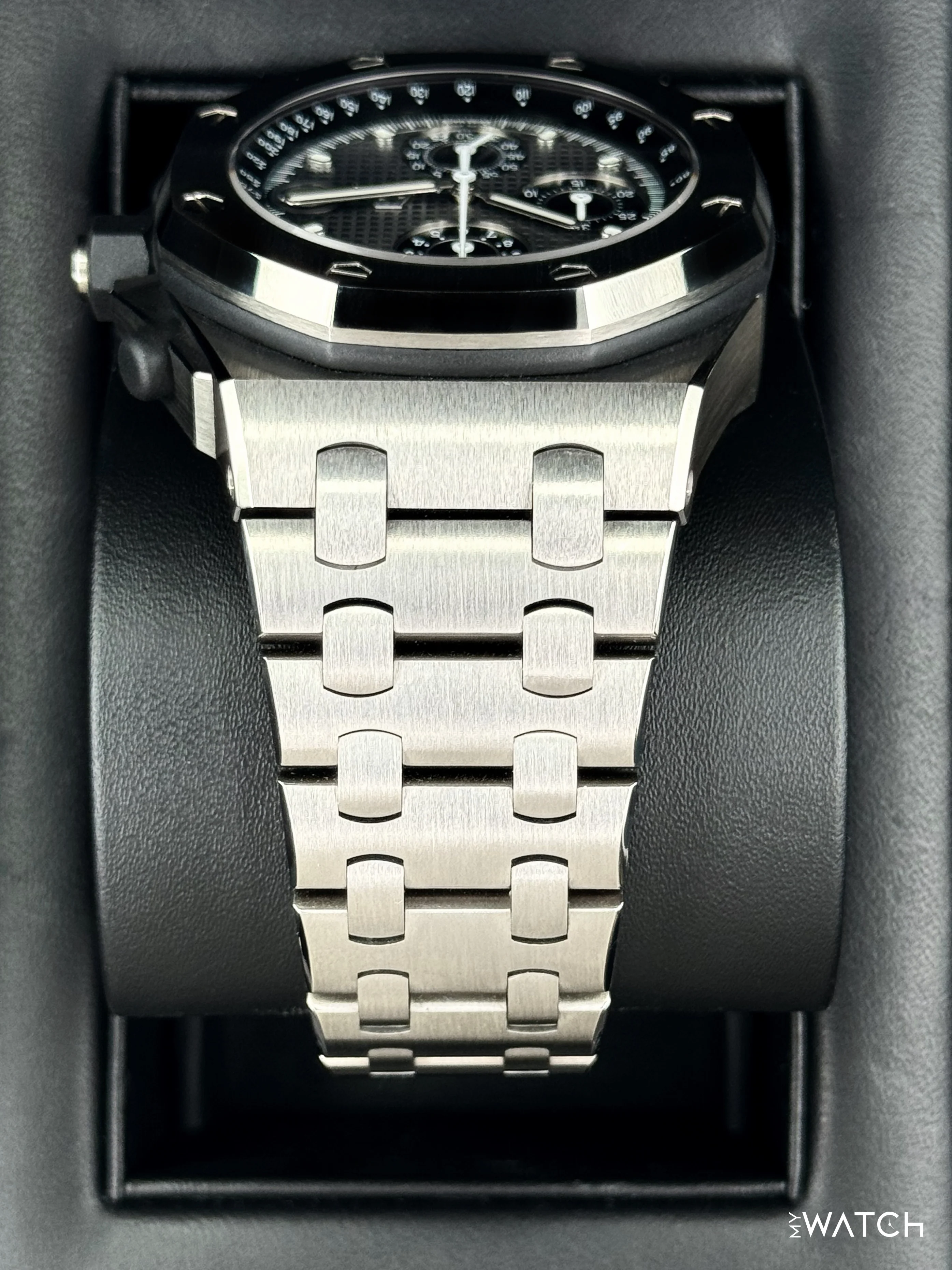 2024 Audemars Piguet Royal Oak Offshore Chrono 42mm 26238TI Grey Dial - Image 4