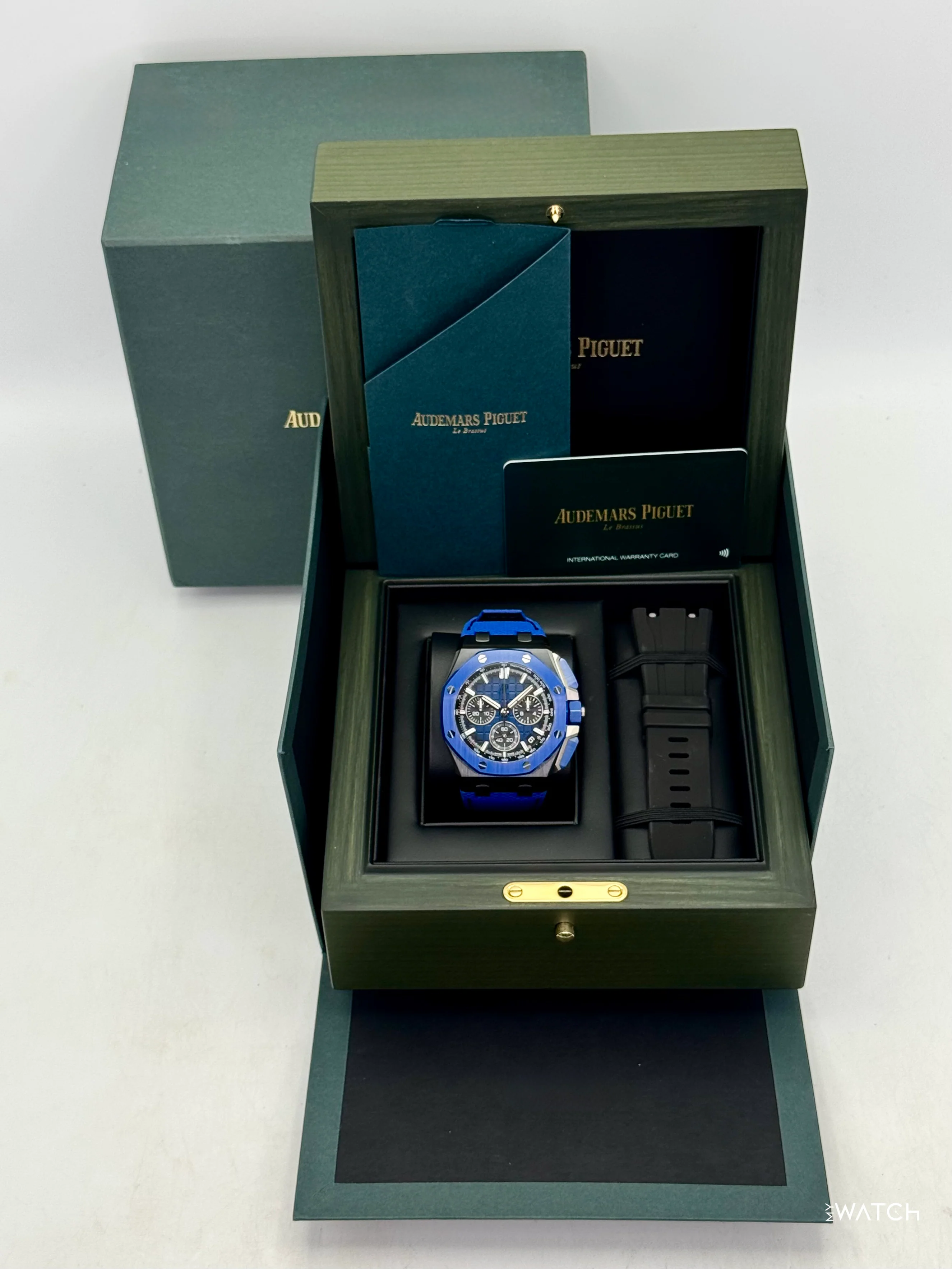 2024 Audemars Piguet Royal Oak Offshore Chrono 43mm 26420CE Ceramic Blue Dial - Image 10
