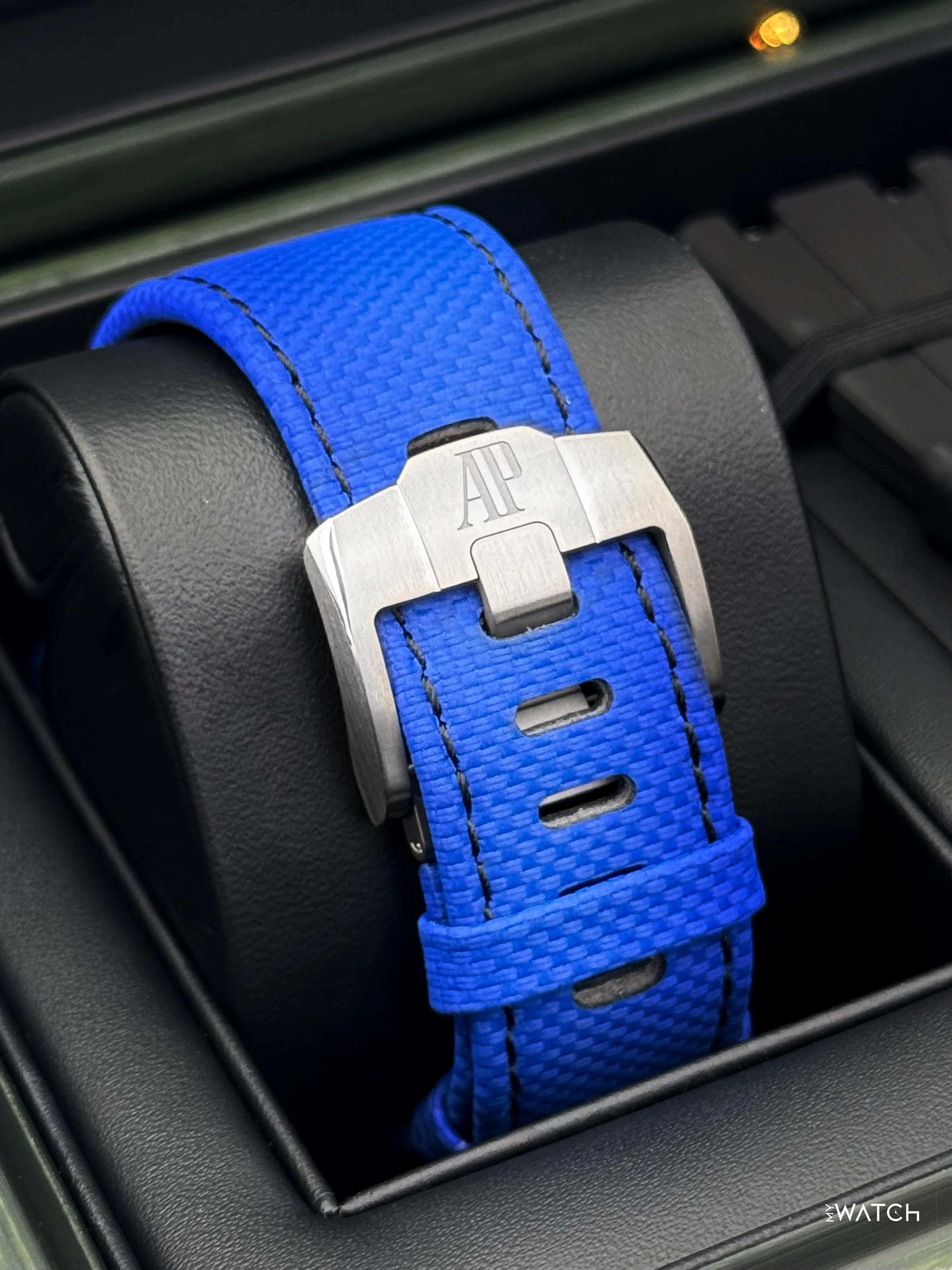 2024 Audemars Piguet Royal Oak Offshore Chrono 43mm 26420CE Ceramic Blue Dial - Image 2