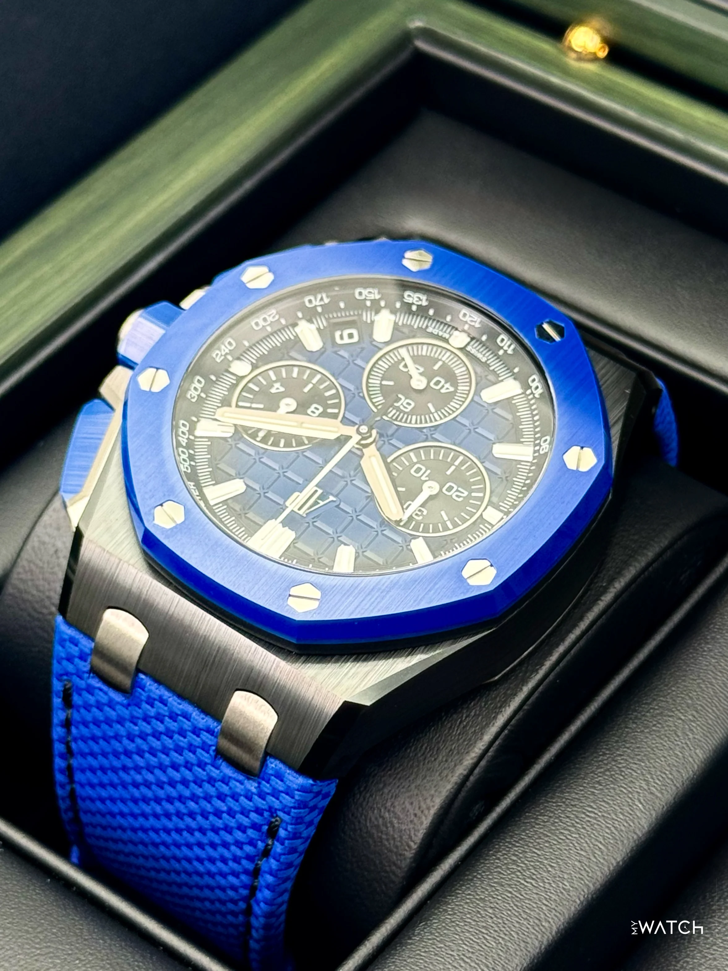 2024 Audemars Piguet Royal Oak Offshore Chrono 43mm 26420CE Ceramic Blue Dial - Image 7