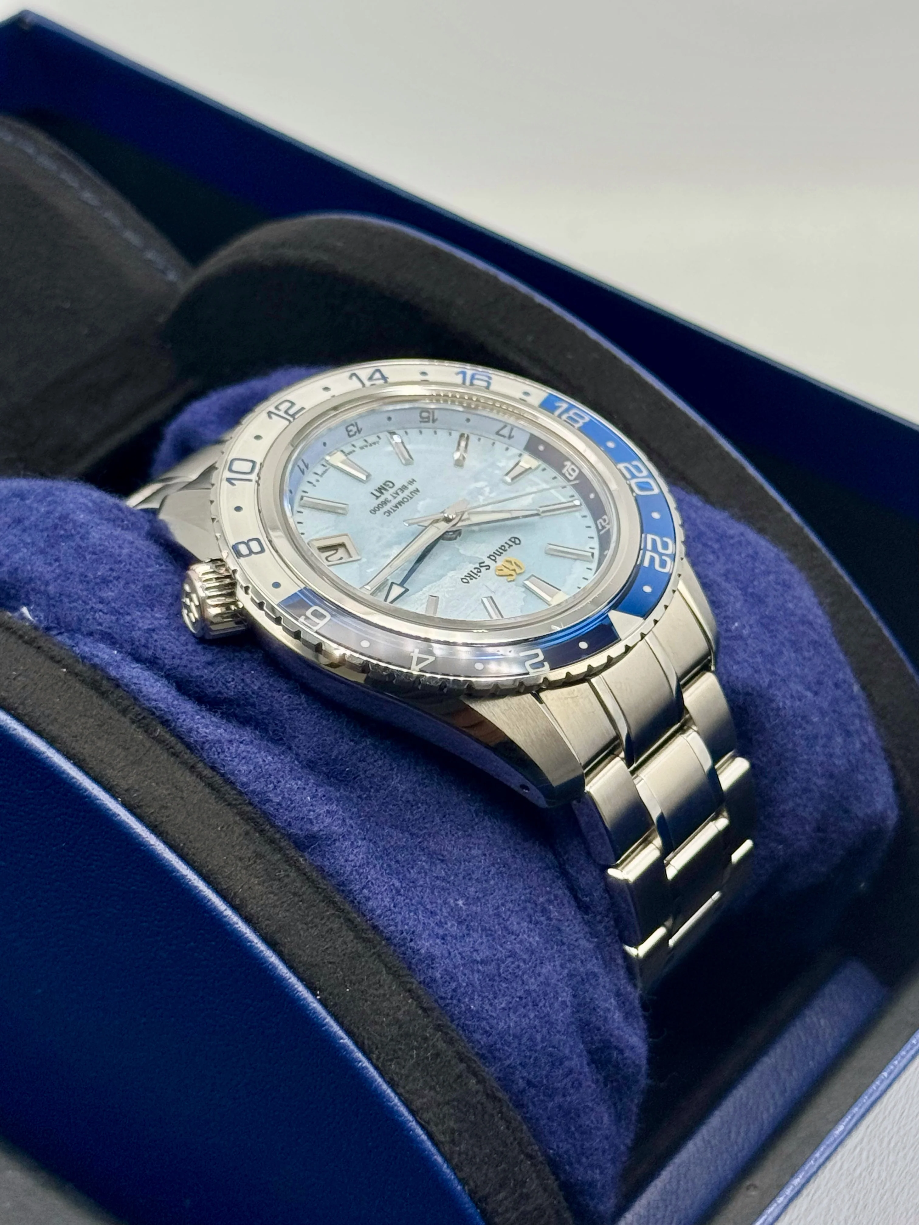 2024 Grand Seiko Sport Limited 44.2mm SBGJ275G Stainless Steel Blue Dial - Image 8