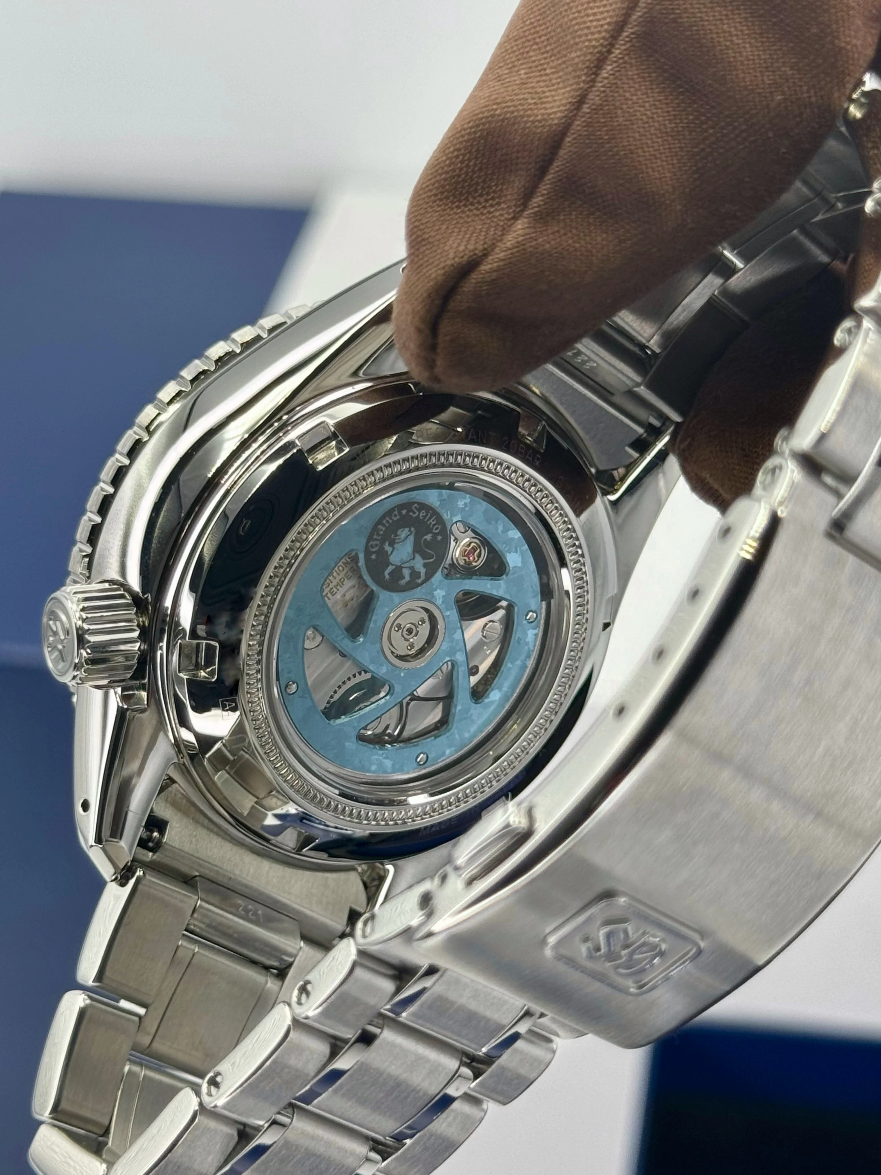 2024 Grand Seiko Sport Limited 44.2mm SBGJ275G Stainless Steel Blue Dial - Image 9