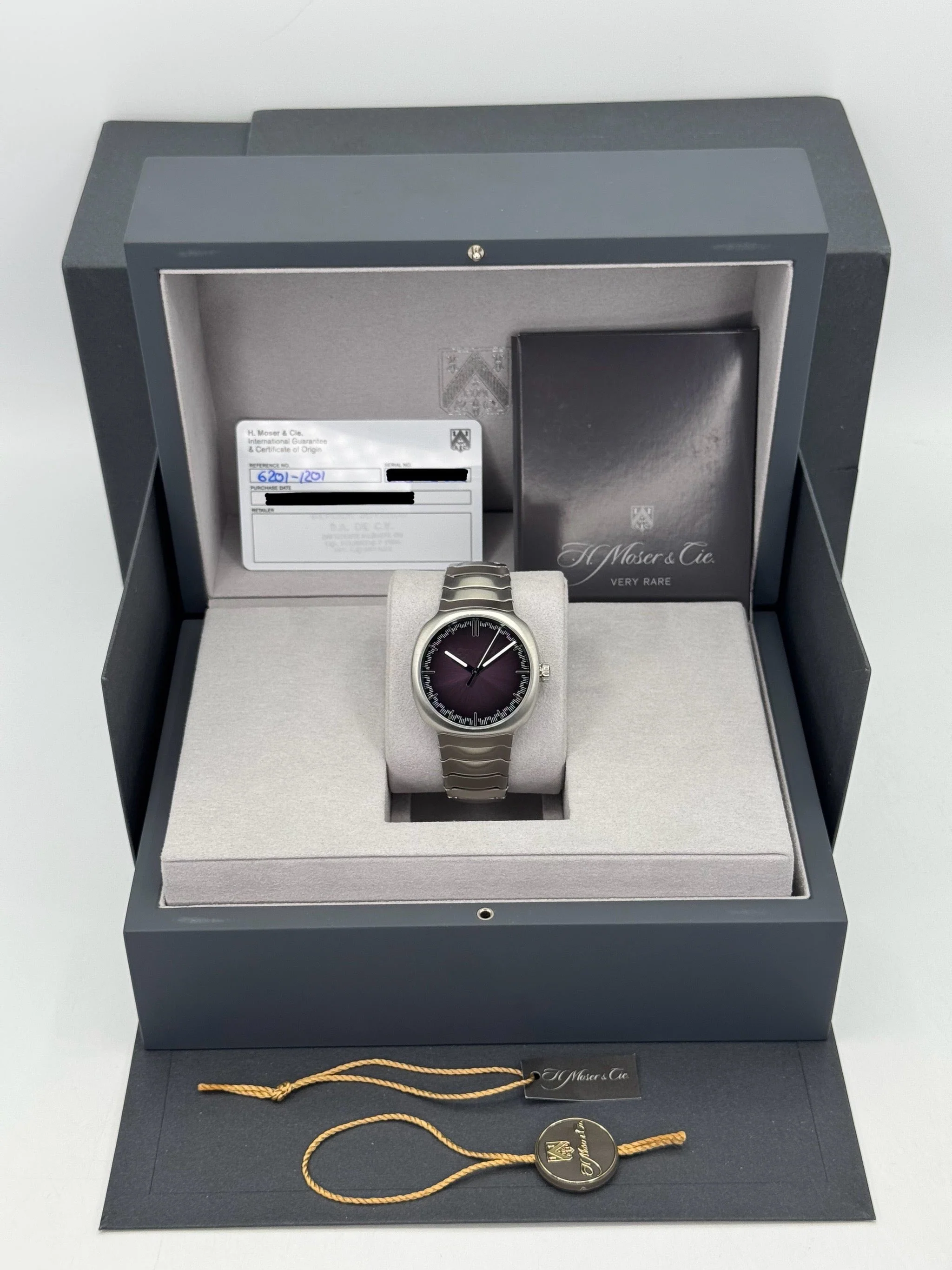 2024 H. Moser & Cie. Streamliner Center Seconds 6201-1201 Purple - Image 5