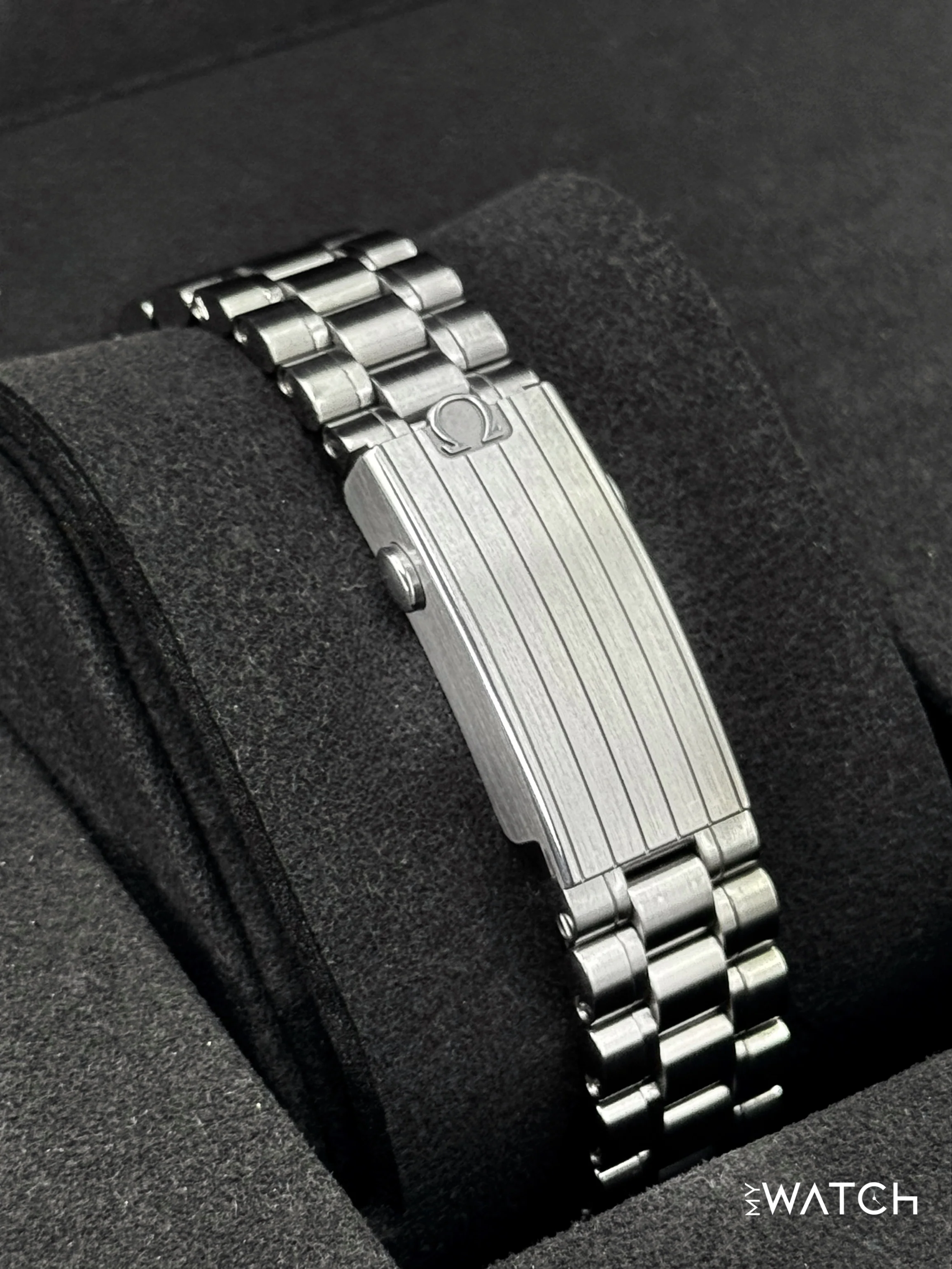 2024 Omega 42mm 310.30.42.50.01.001 Speedmaster Moonwatch - Image 2