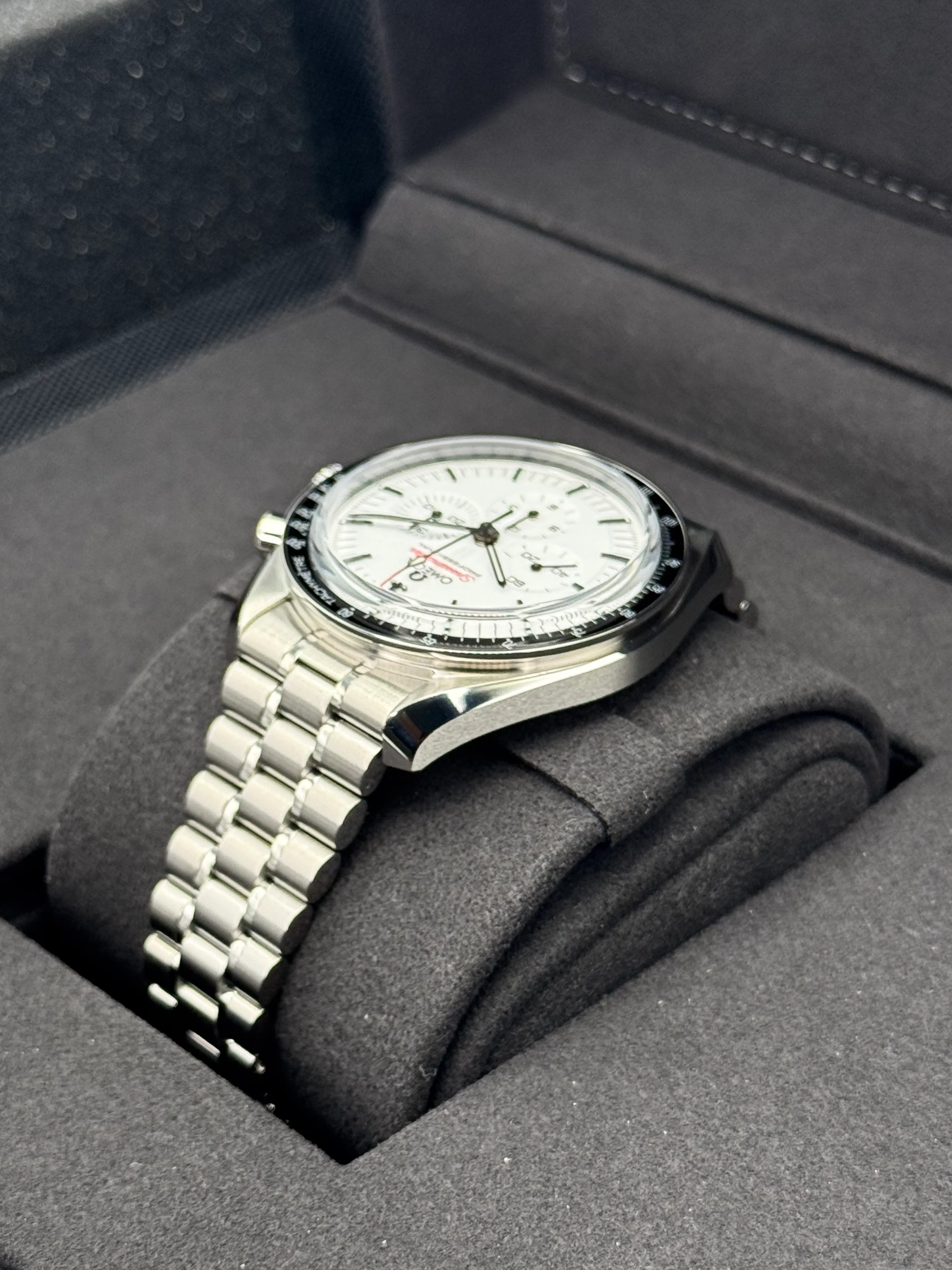2024 Omega Speedmaster Moonwatch Professional 42mm White Dial - Image 7