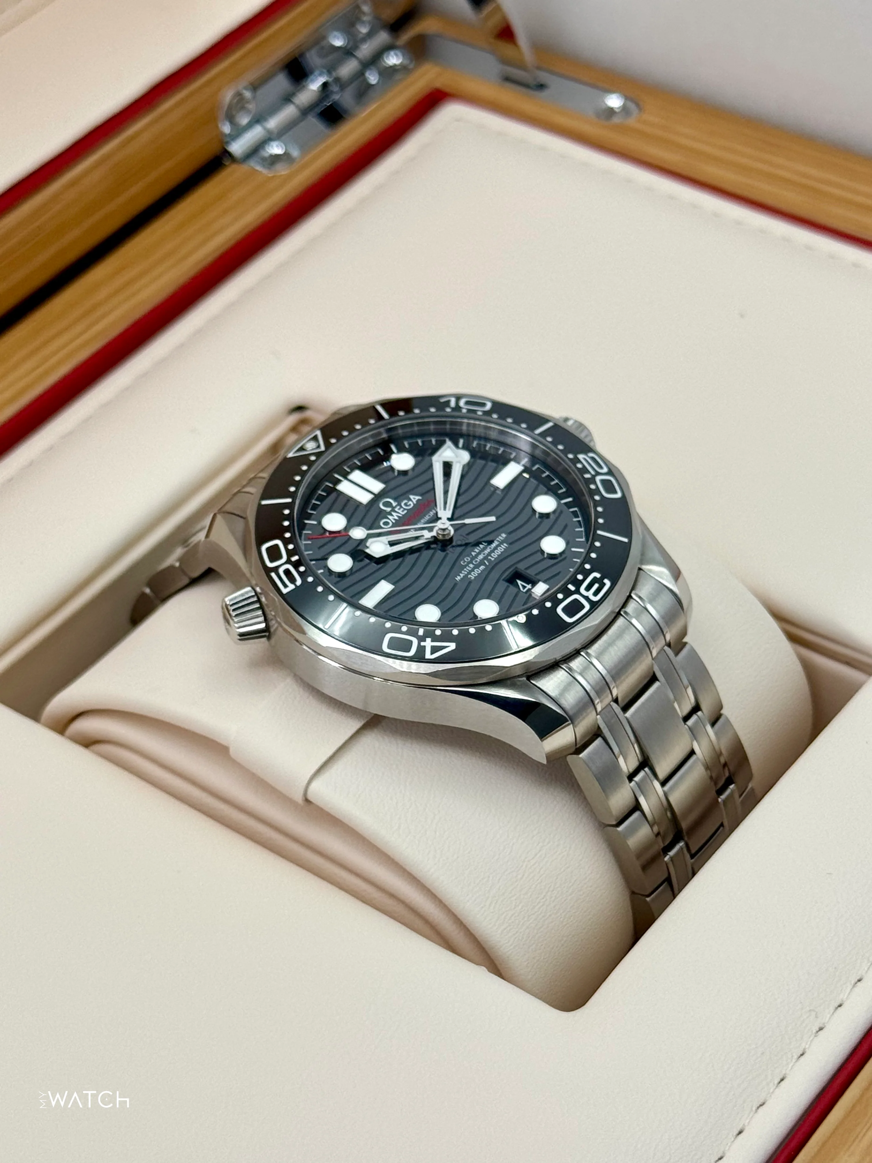 2024 Omega Seamaster Diver 300M 42mm 210.30.42.20.01.001 Black Dial - Image 4