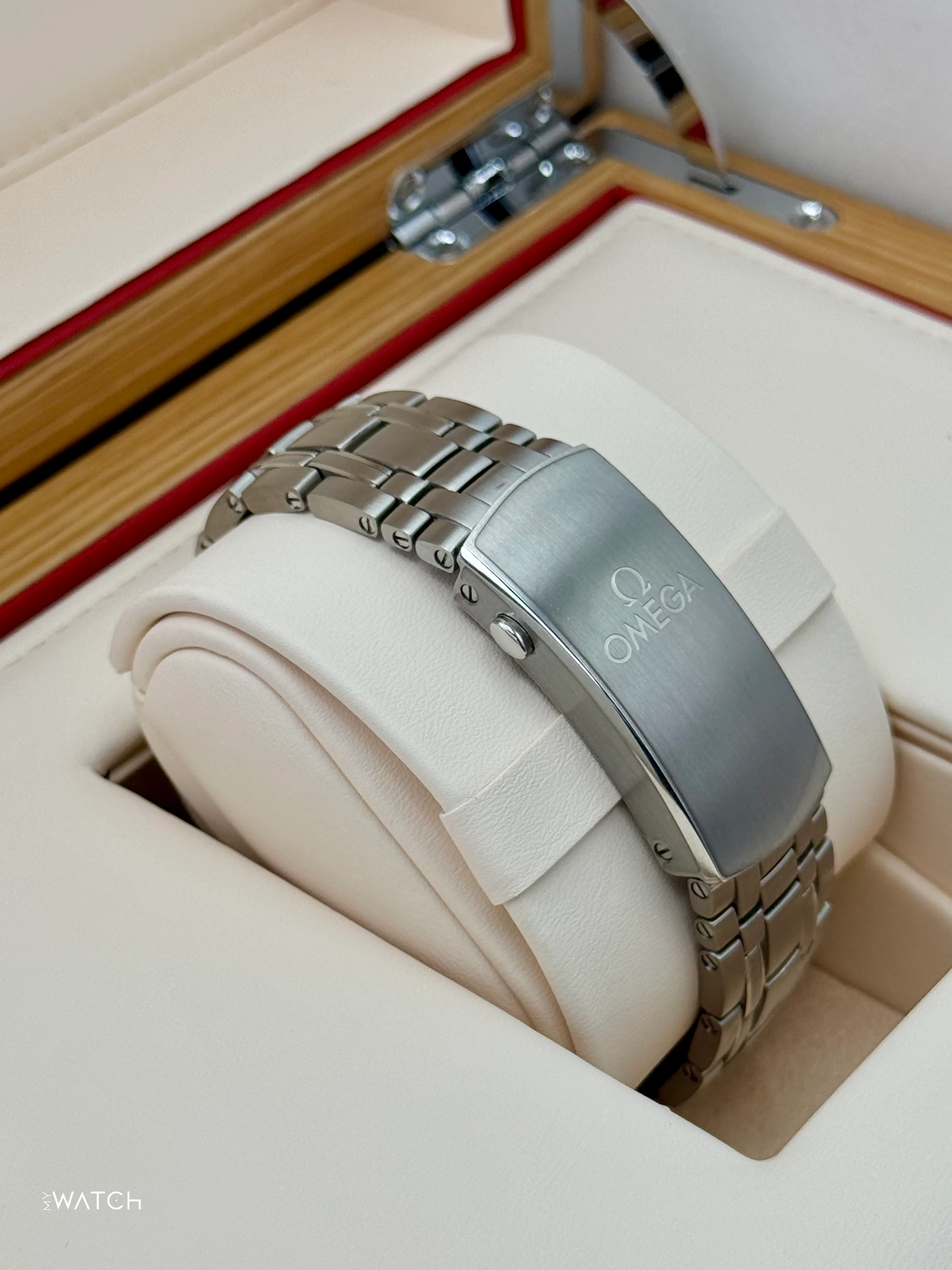 2024 Omega Seamaster Diver 300M 42mm 210.30.42.20.01.001 Black Dial - Image 8