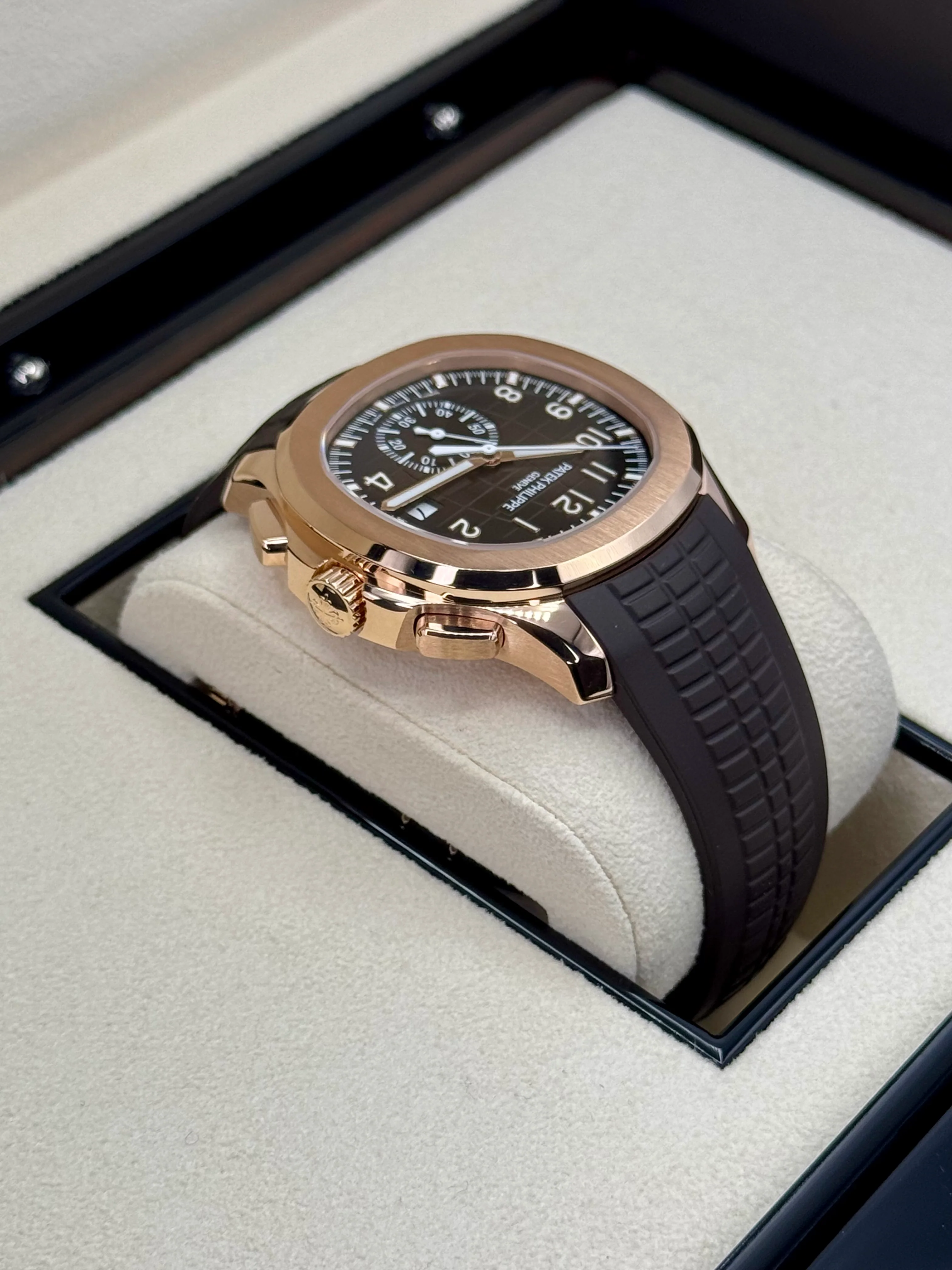 2024 Patek Philippe 5968R Aquanaut Chronograph Rose Gold - Image 8