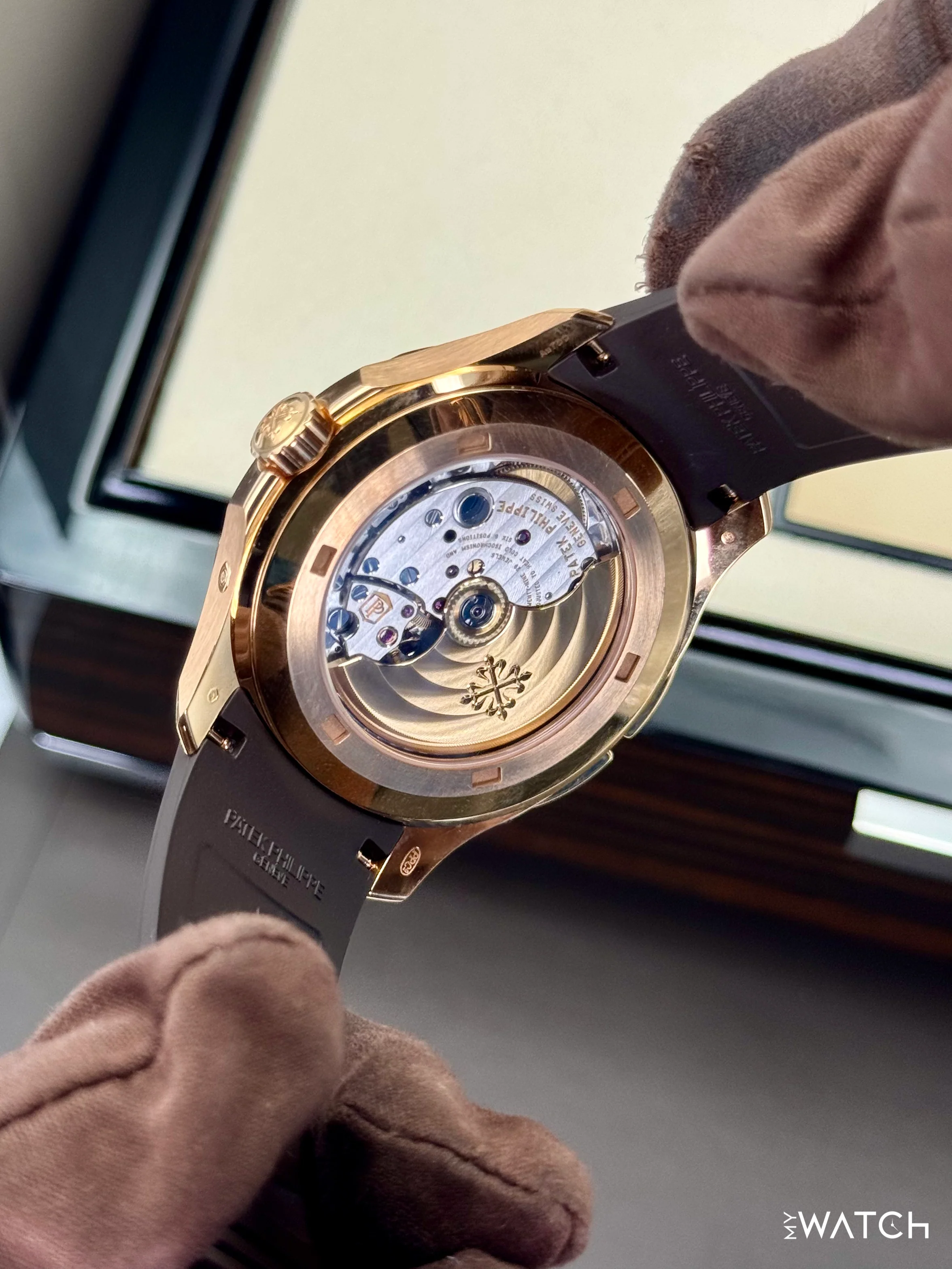 2024 Patek Philippe Aquanaut 40.8mm 5164R-001 Rose Gold Brown Dial - Image 9