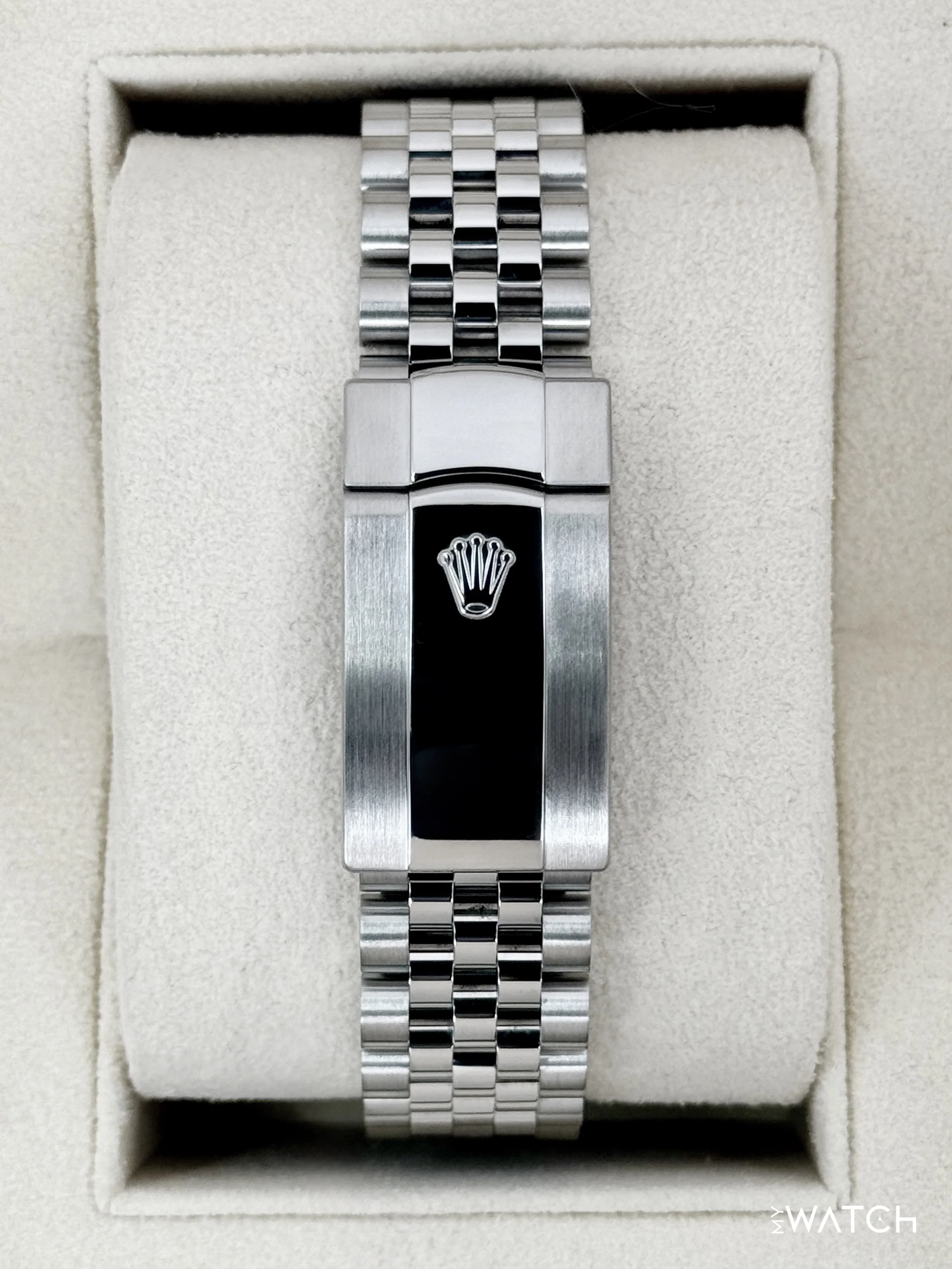 2024 Rolex Datejust 36mm 126200 Stainless Steel Jubilee Black Dial - Image 2