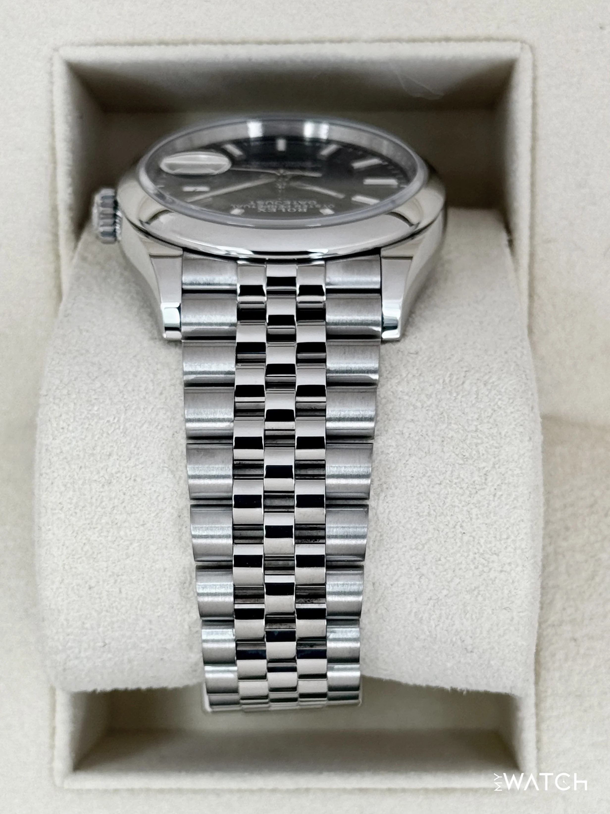 2024 Rolex Datejust 36mm 126200 Stainless Steel Jubilee Black Dial - Image 4