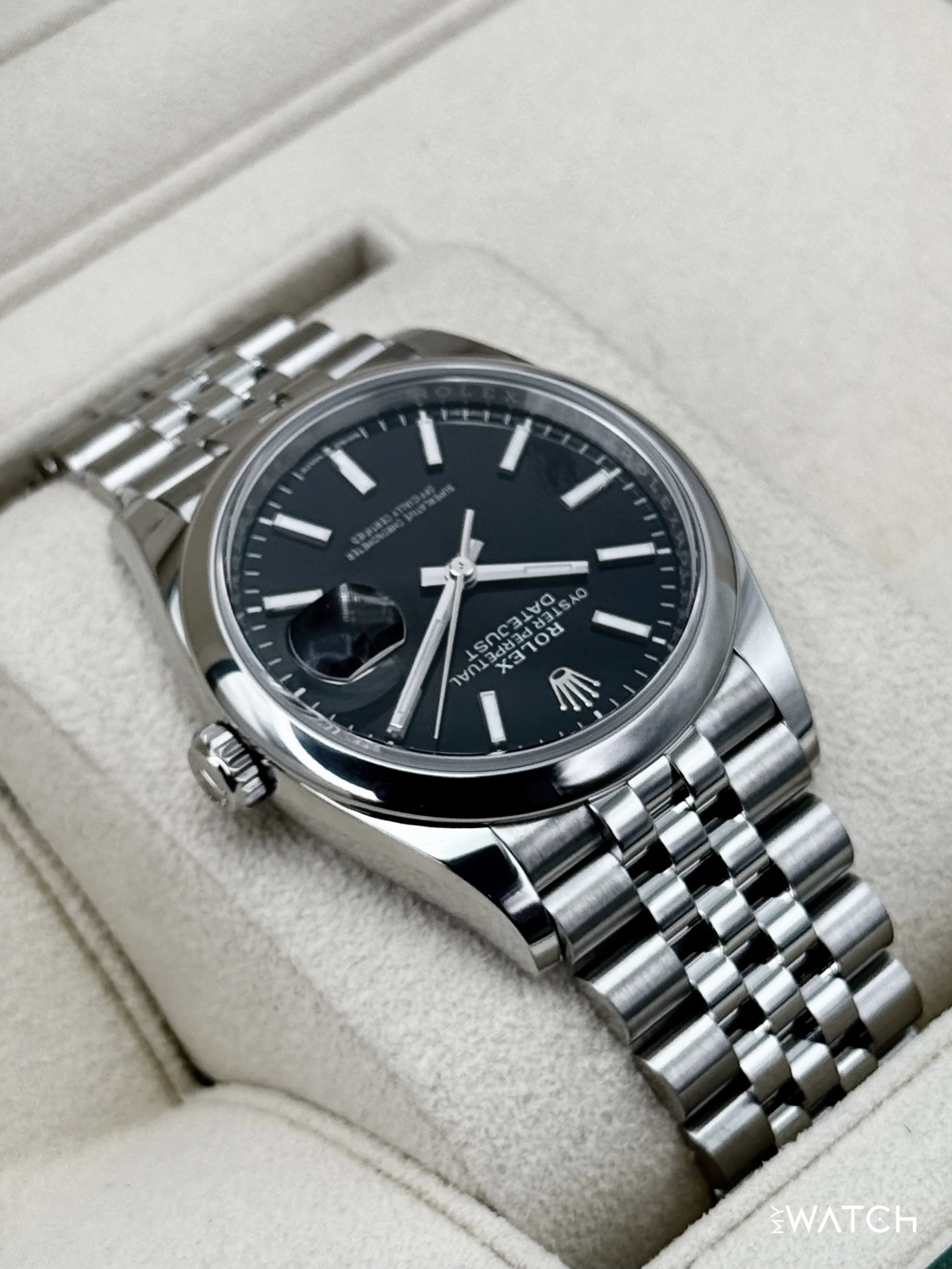 2024 Rolex Datejust 36mm 126200 Stainless Steel Jubilee Black Dial - Image 8