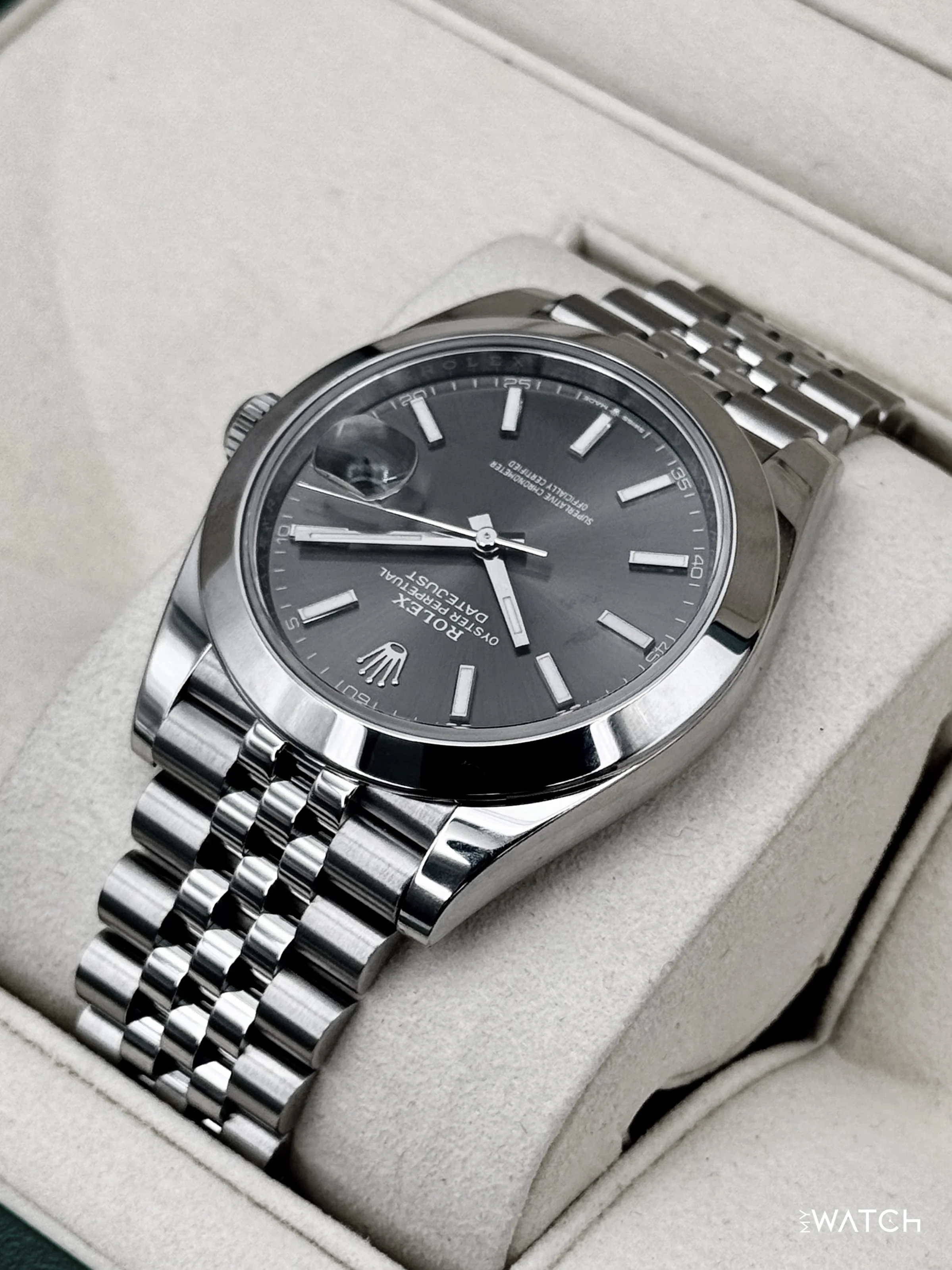 2024 Rolex Datejust 41mm 126300 Stainless Steel Jubilee Rhodium Dial - Image 7