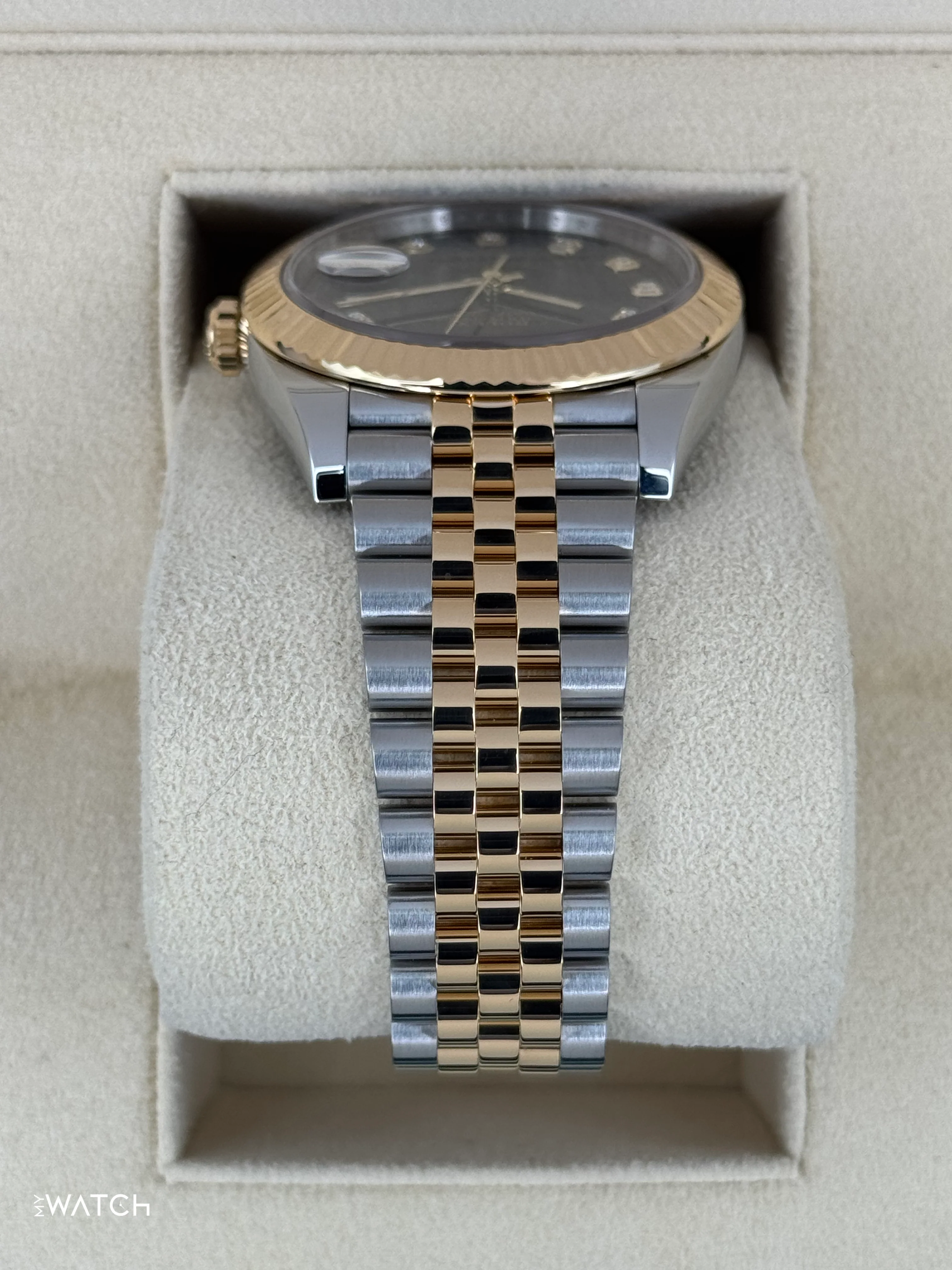 2024 Rolex Datejust 41mm 126333 Two-Tone Jubilee Black Diamond Dial - Image 4