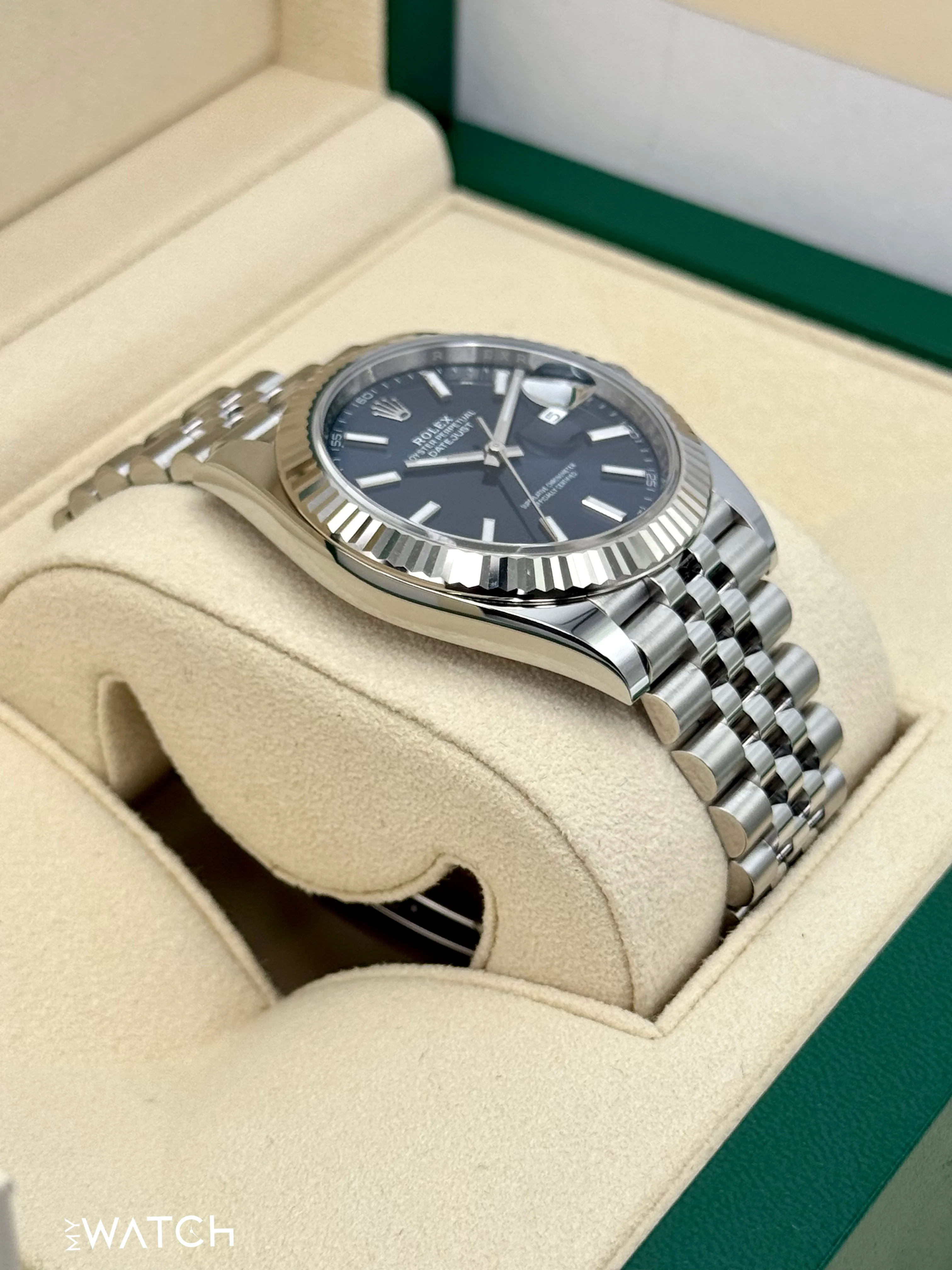 2024 Rolex Datejust 41mm 126334 Stainless Steel Jubilee Blue Dial - Image 6