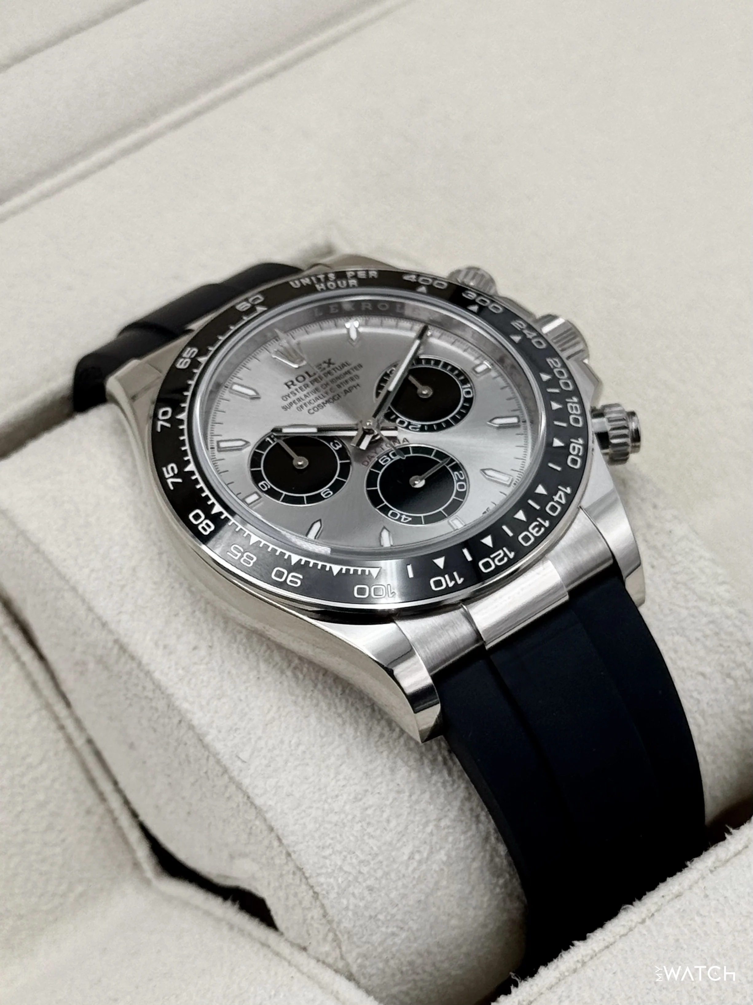 2024 Rolex Daytona 40mm 126519LN White Gold Oysterflex Silver Ghost Dial - Image 6