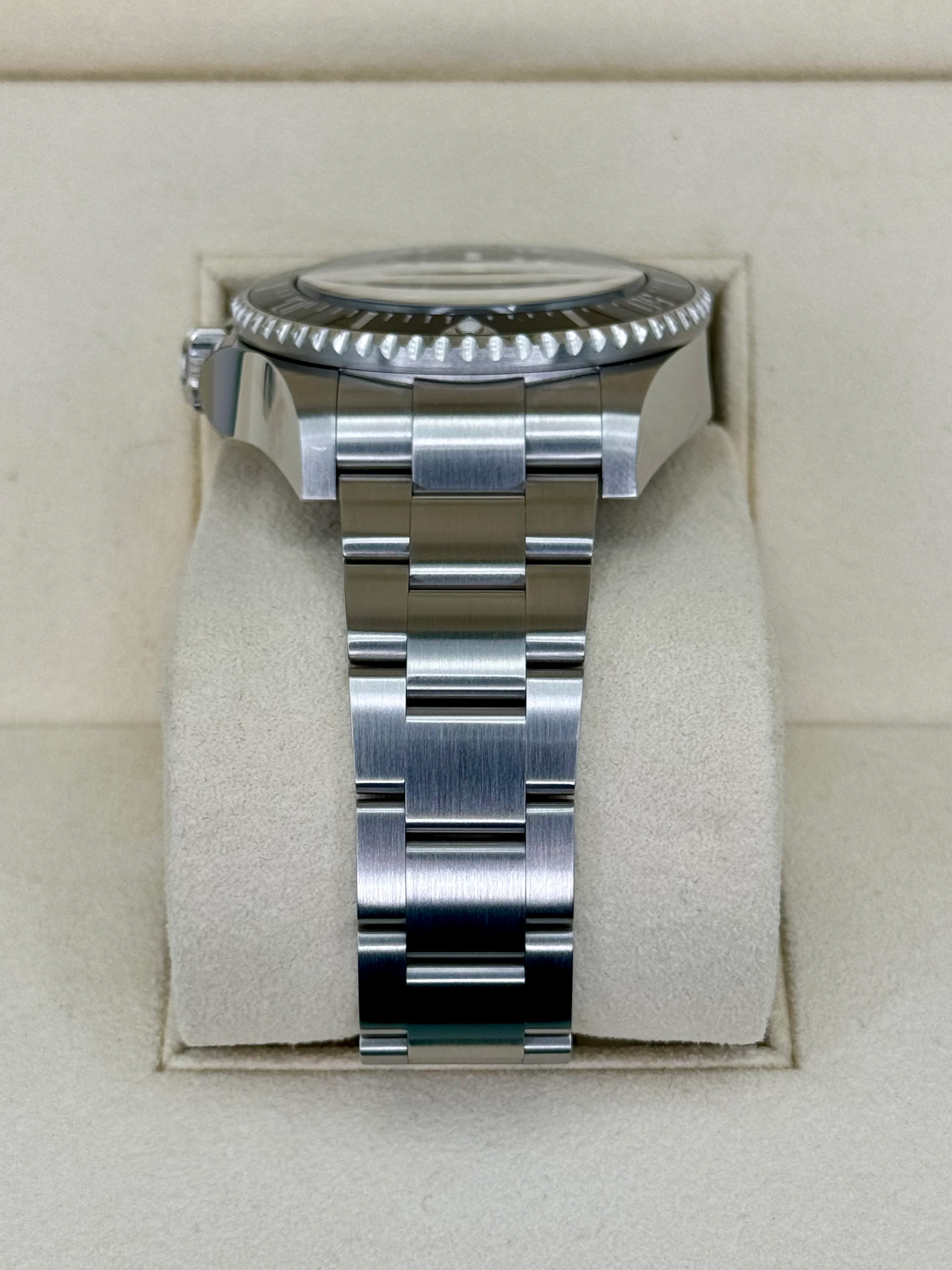 2024 Rolex Deepsea 44mm 136660 Stainless Steel Black Dial - Image 4