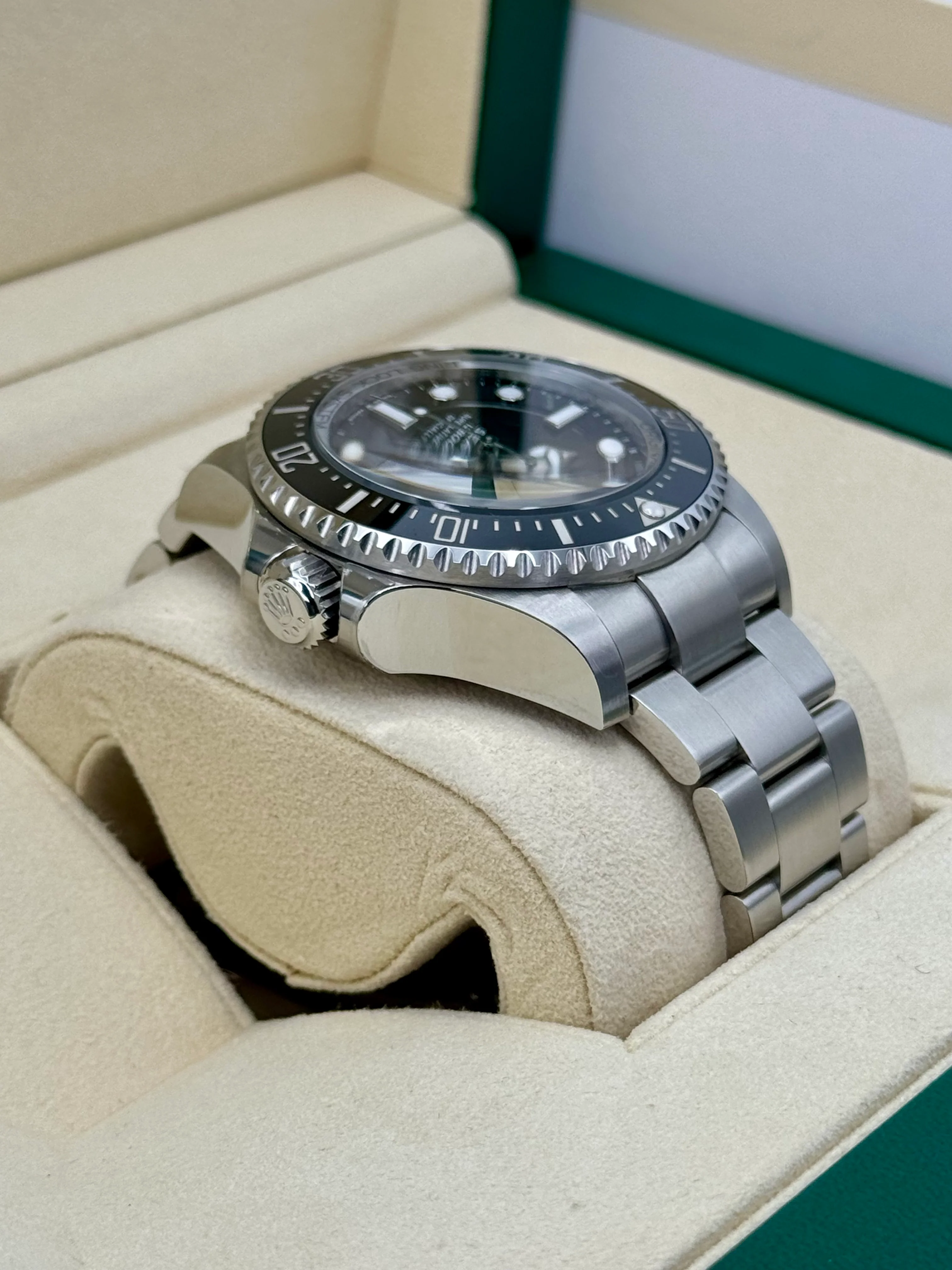 2024 Rolex Deepsea 44mm 136660 Stainless Steel Black Dial - Image 8