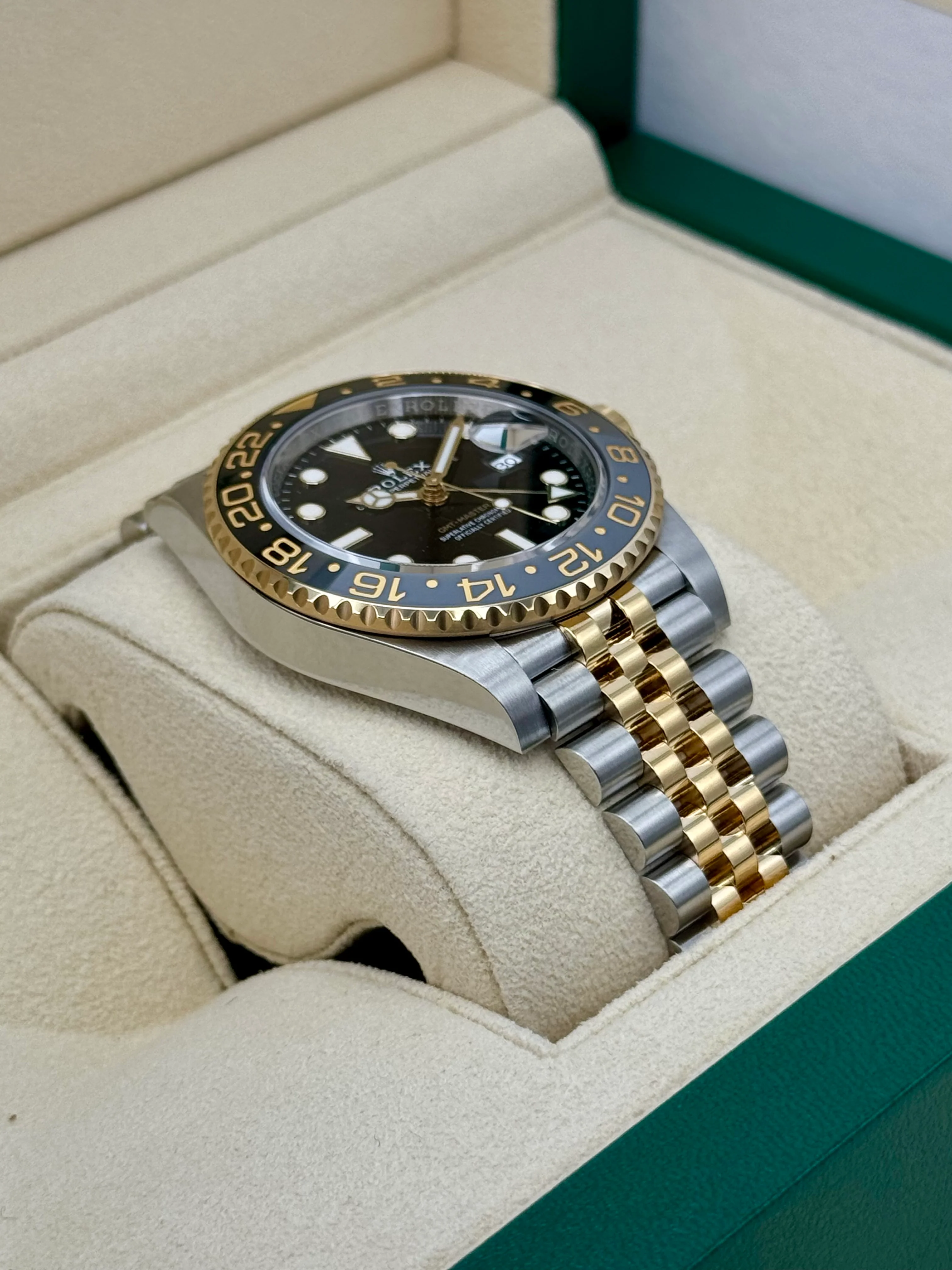 2024 Rolex GMT-Master II 40mm 126713GRNR Two-Tone Jubilee Black Dial - Image 6