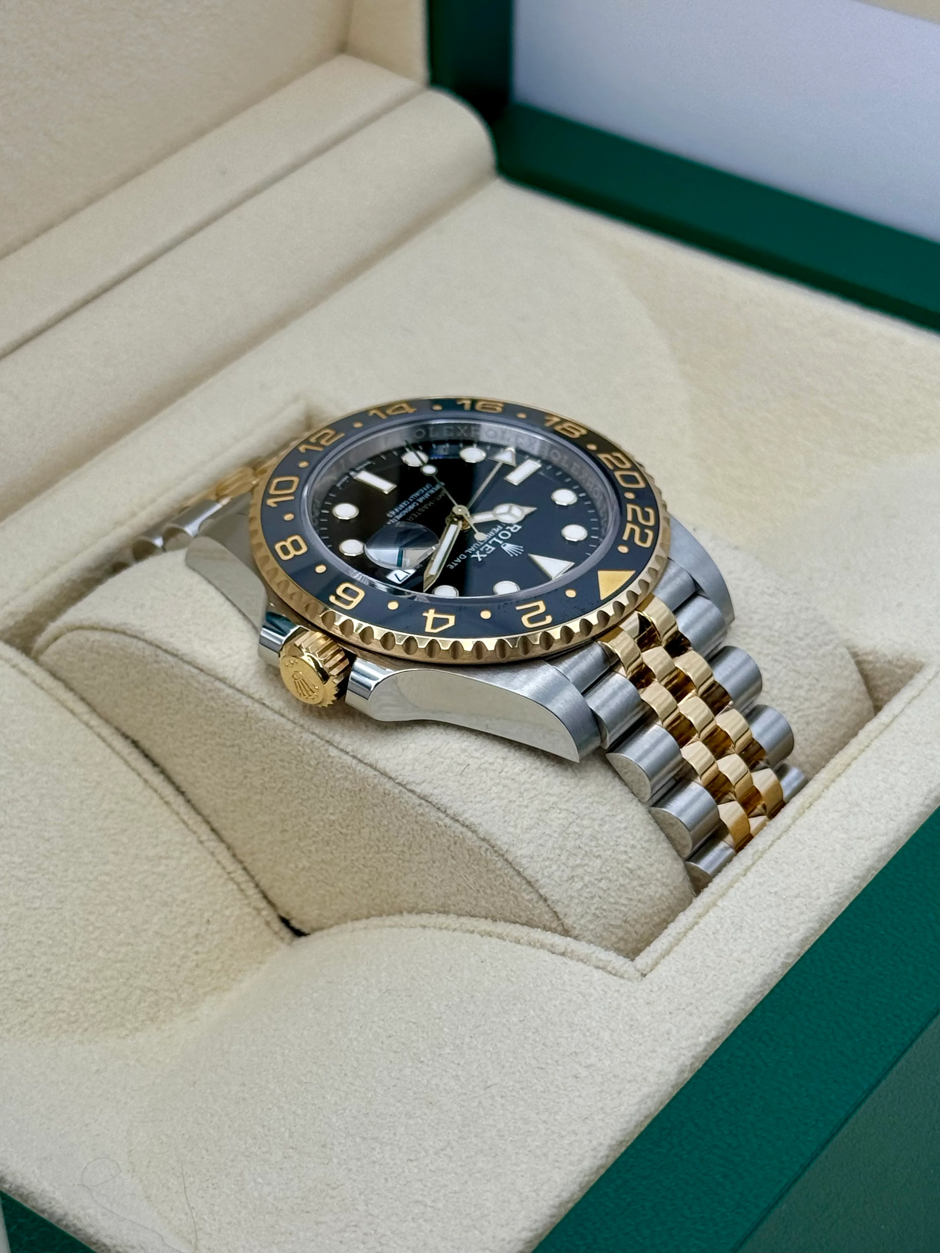 2024 Rolex GMT-Master II 40mm 126713GRNR Two-Tone Jubilee Black Dial - Image 8