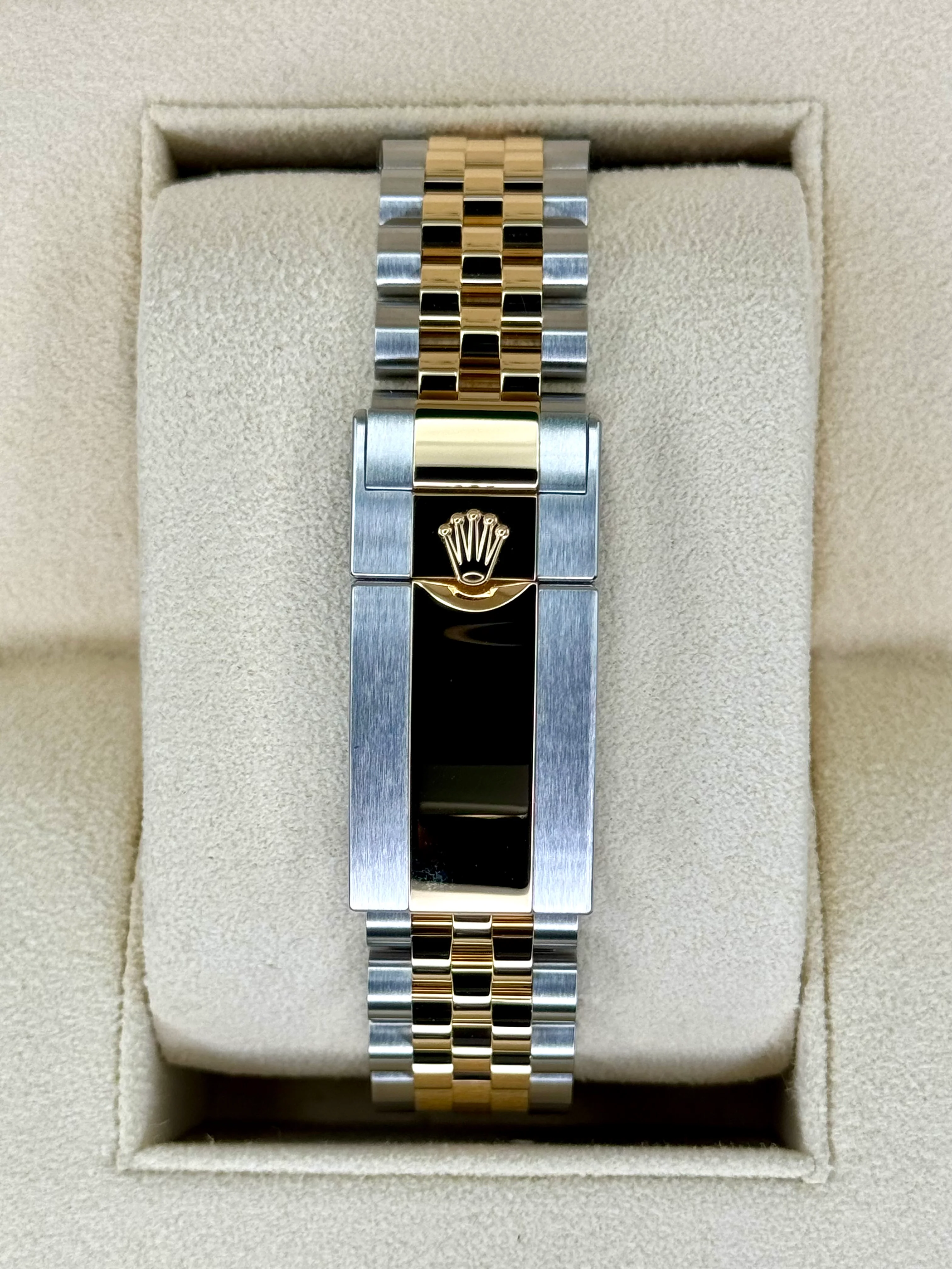 2024 Rolex GMT-Master II 40mm 126713GRNR Two-Tone Jubilee Black Dial - Image 2