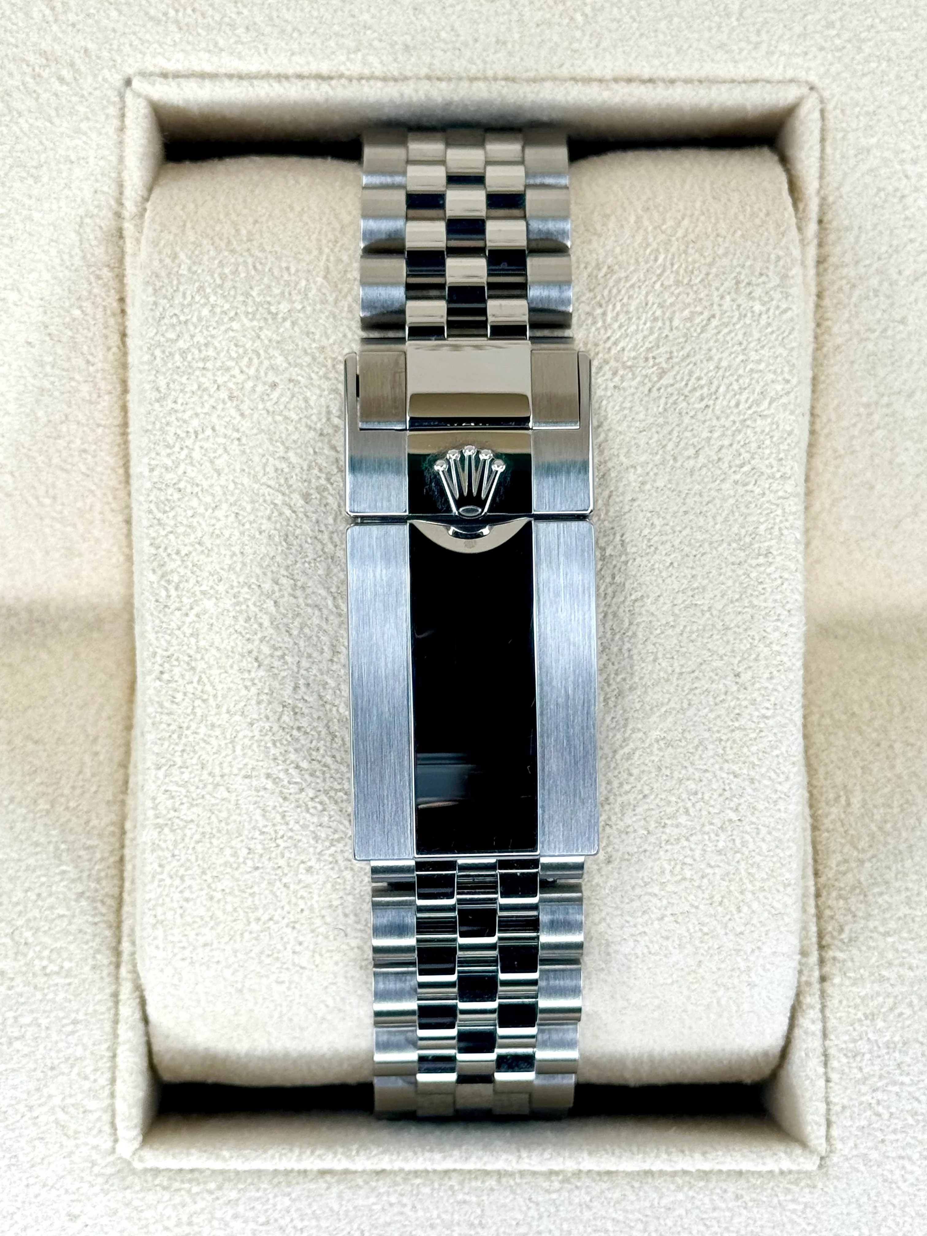 2024 Rolex GMT-Master II "Batgirl" 40mm 126710BLNR Jubilee Black Dial - Image 2