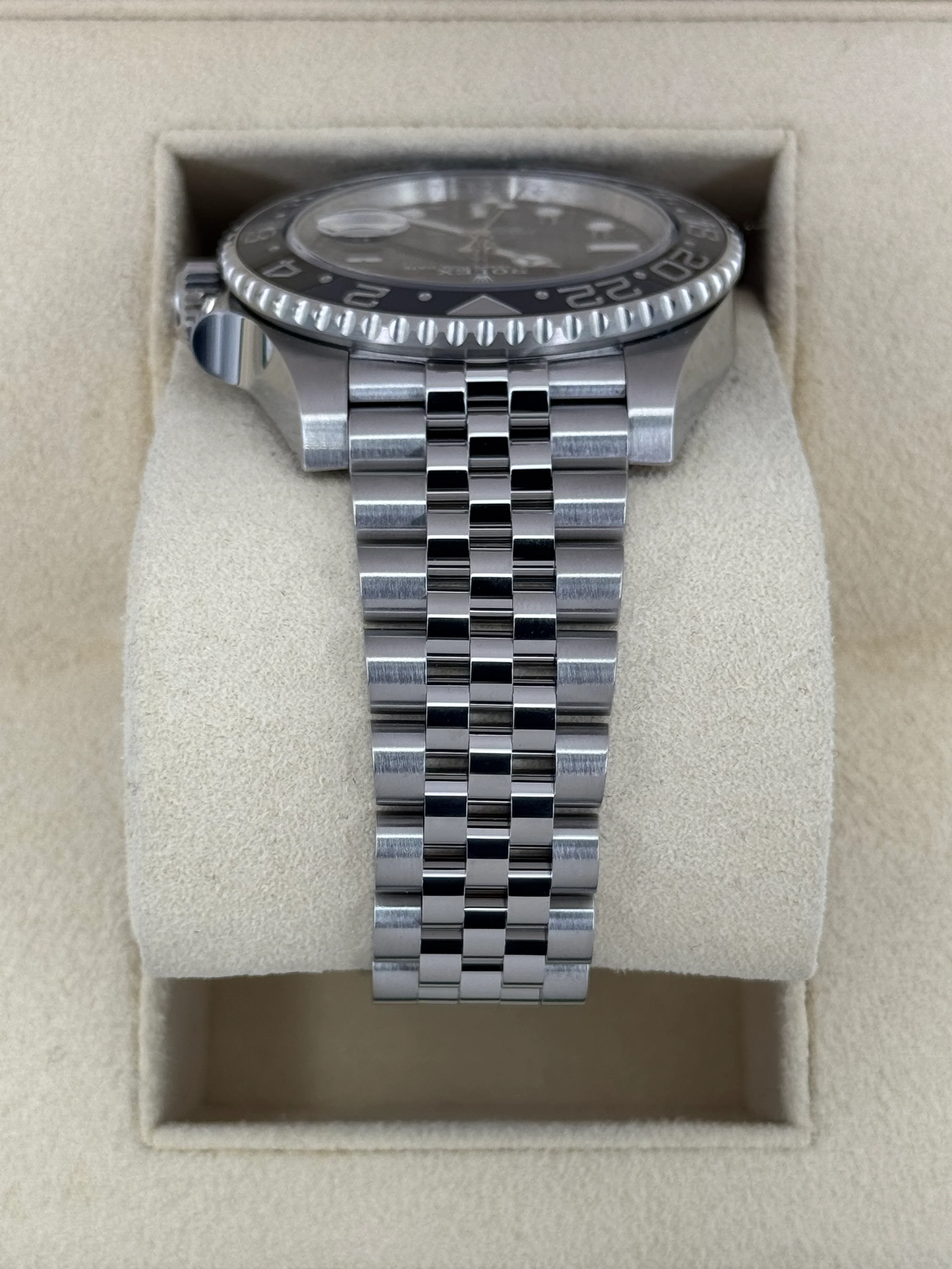 2024 Rolex GMT-Master II "Bruce Wayne" 40mm 126710GRNR Jubilee - Image 4