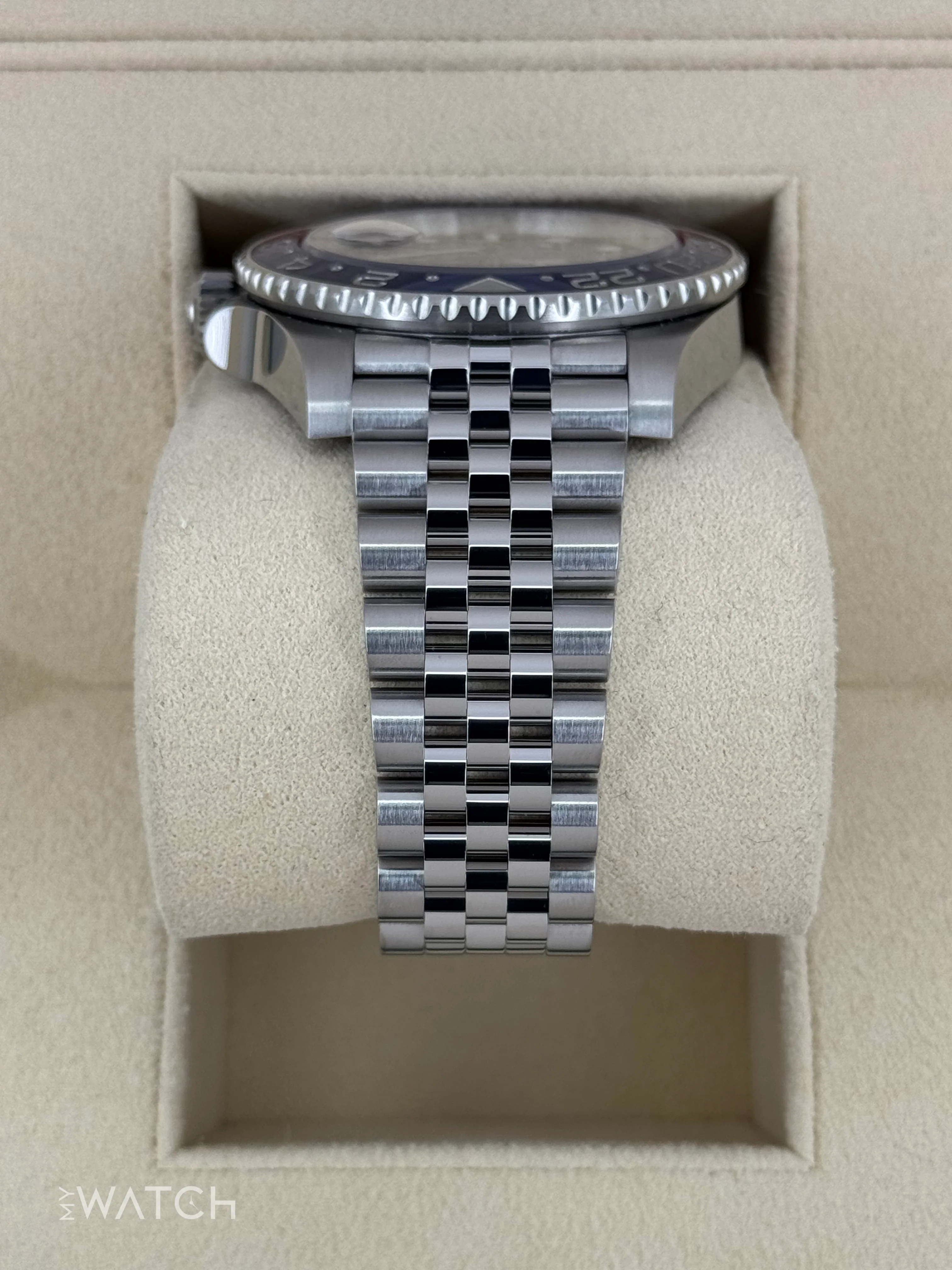 2024 Rolex GMT-Master II "Pepsi" 40mm 126710BLRO Jubilee - Image 4