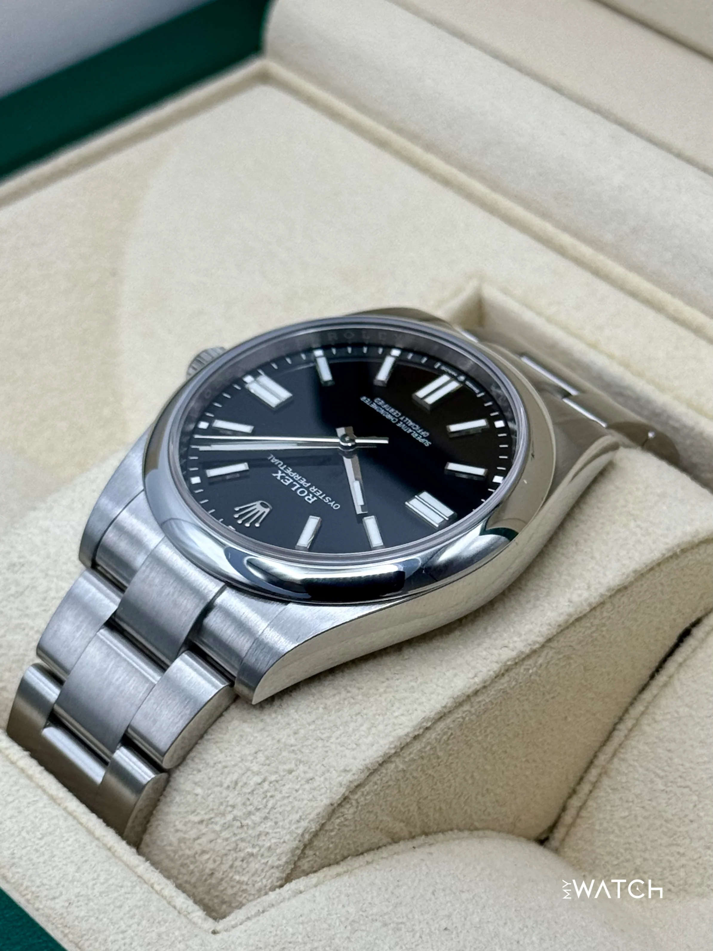 2024 Rolex Oyster Perpetual 41mm 124300 Black Dial - Image 7