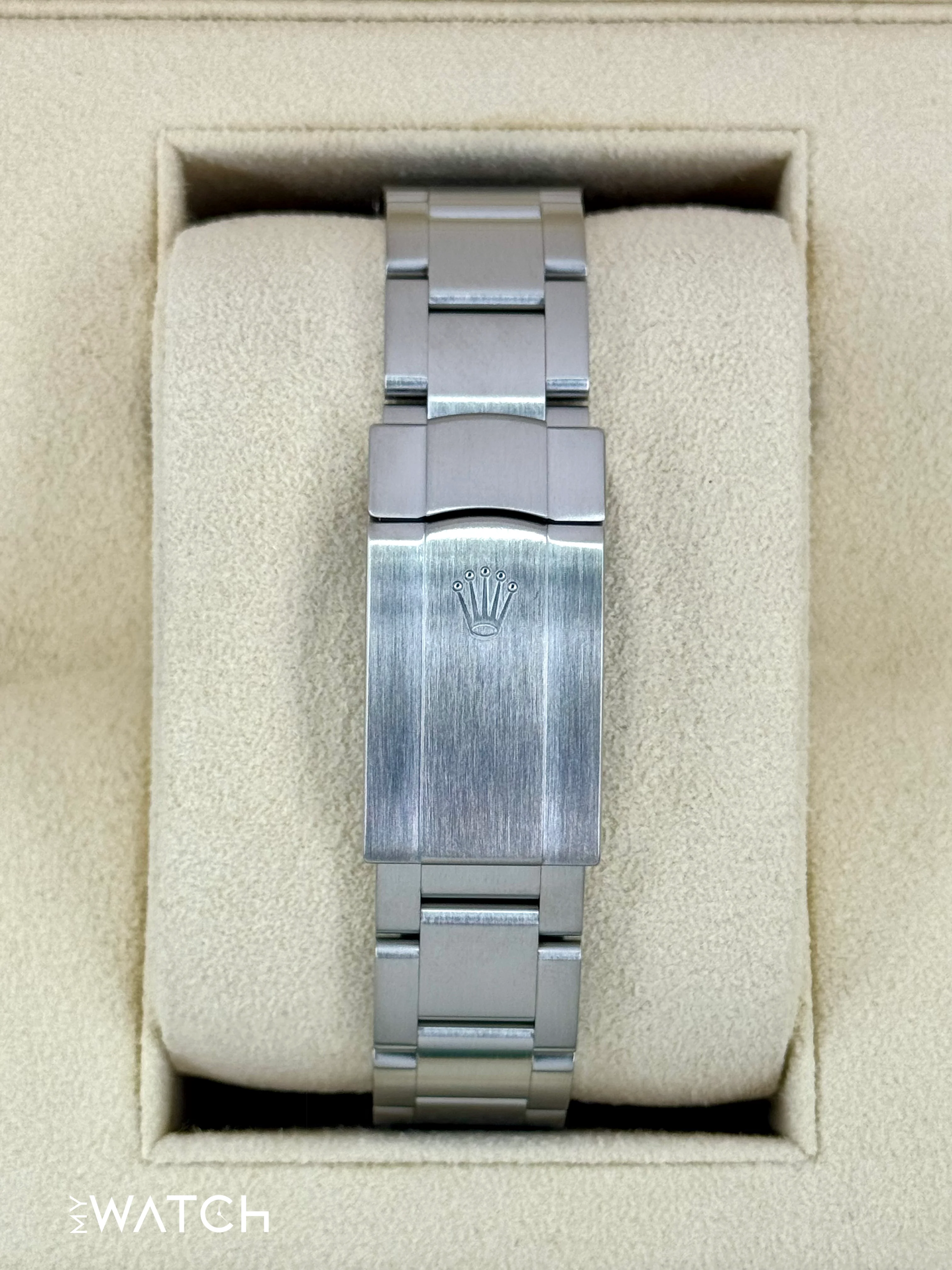 2024 Rolex Oyster Perpetual 41mm 124300 Green Dial - Image 2