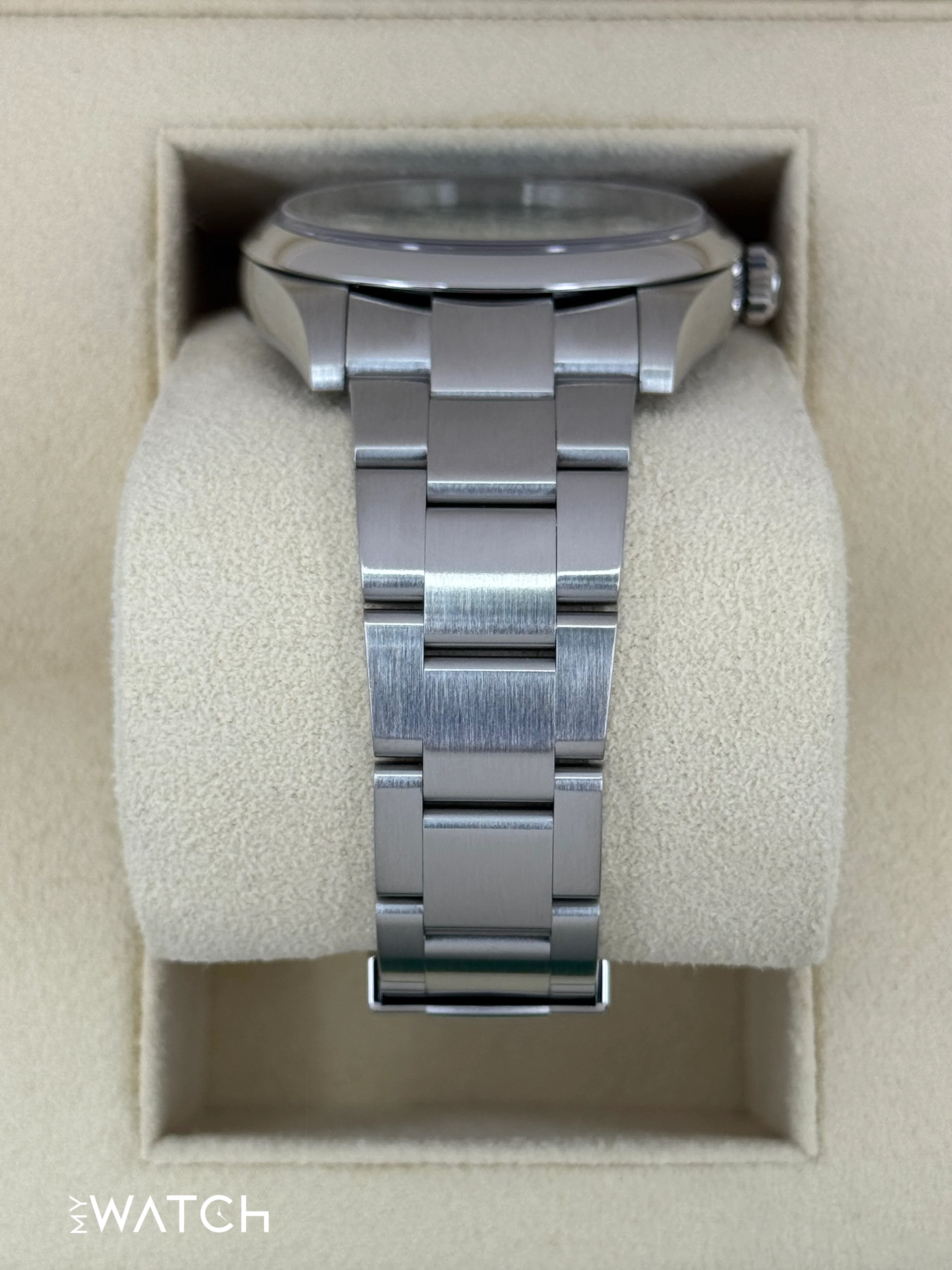 2024 Rolex Oyster Perpetual 41mm 124300 Green Dial - Image 3