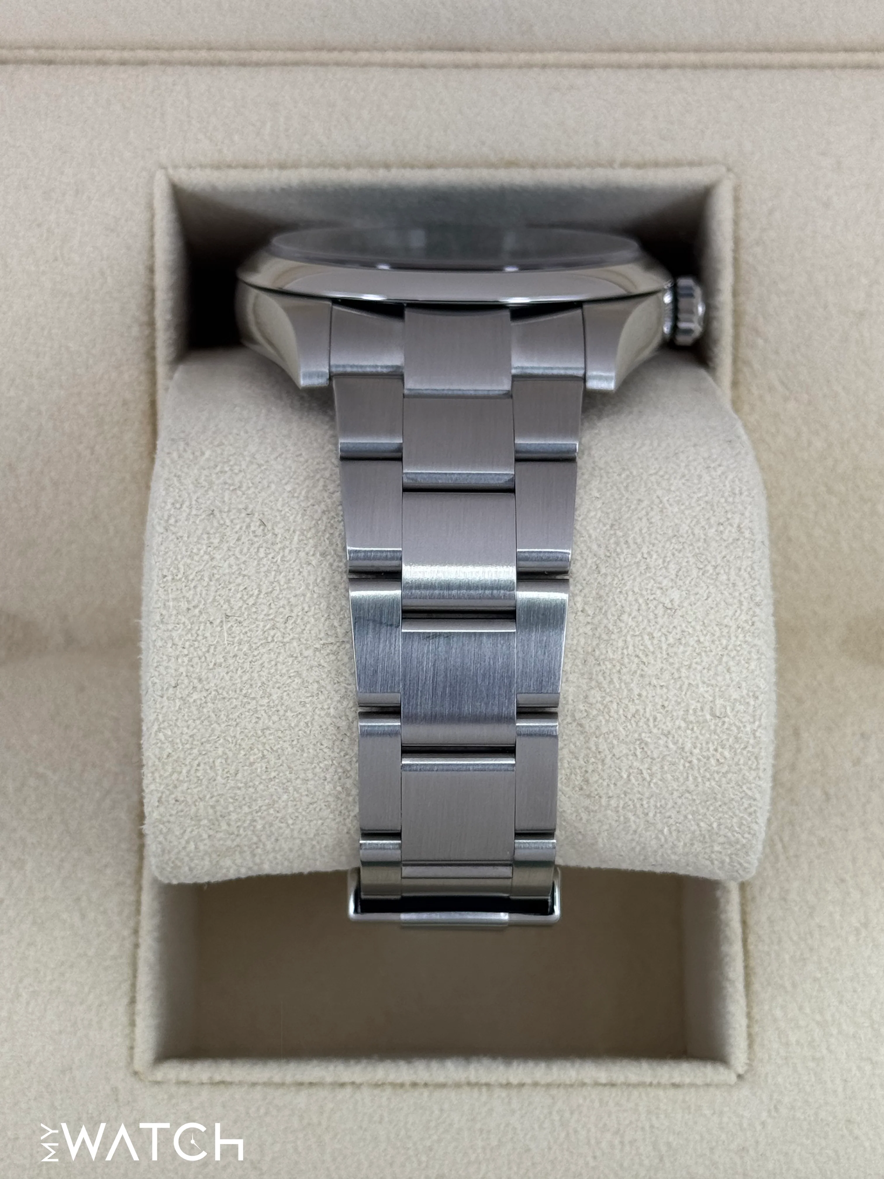 2024 Rolex Oyster Perpetual 41mm 124300 Green Dial - Image 3