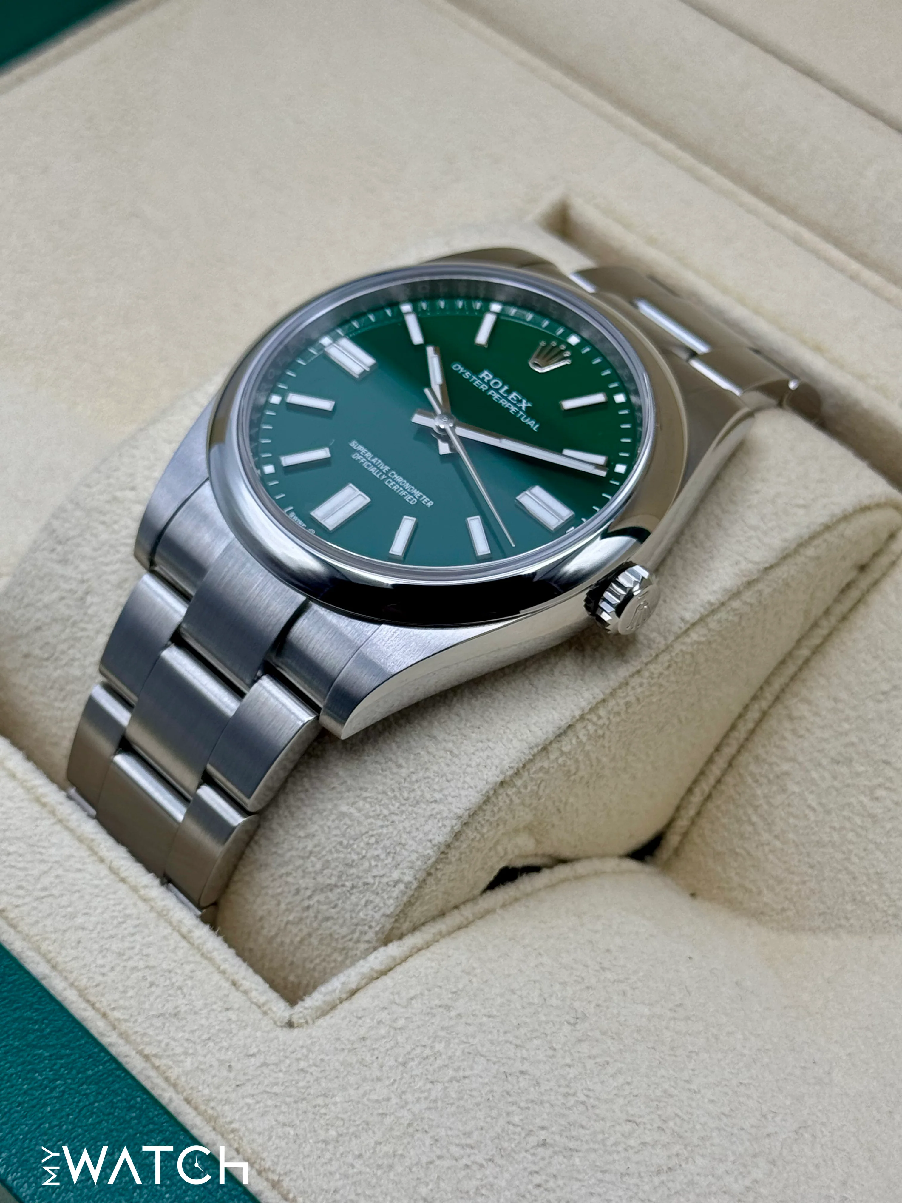 2024 Rolex Oyster Perpetual 41mm 124300 Green Dial - Image 5