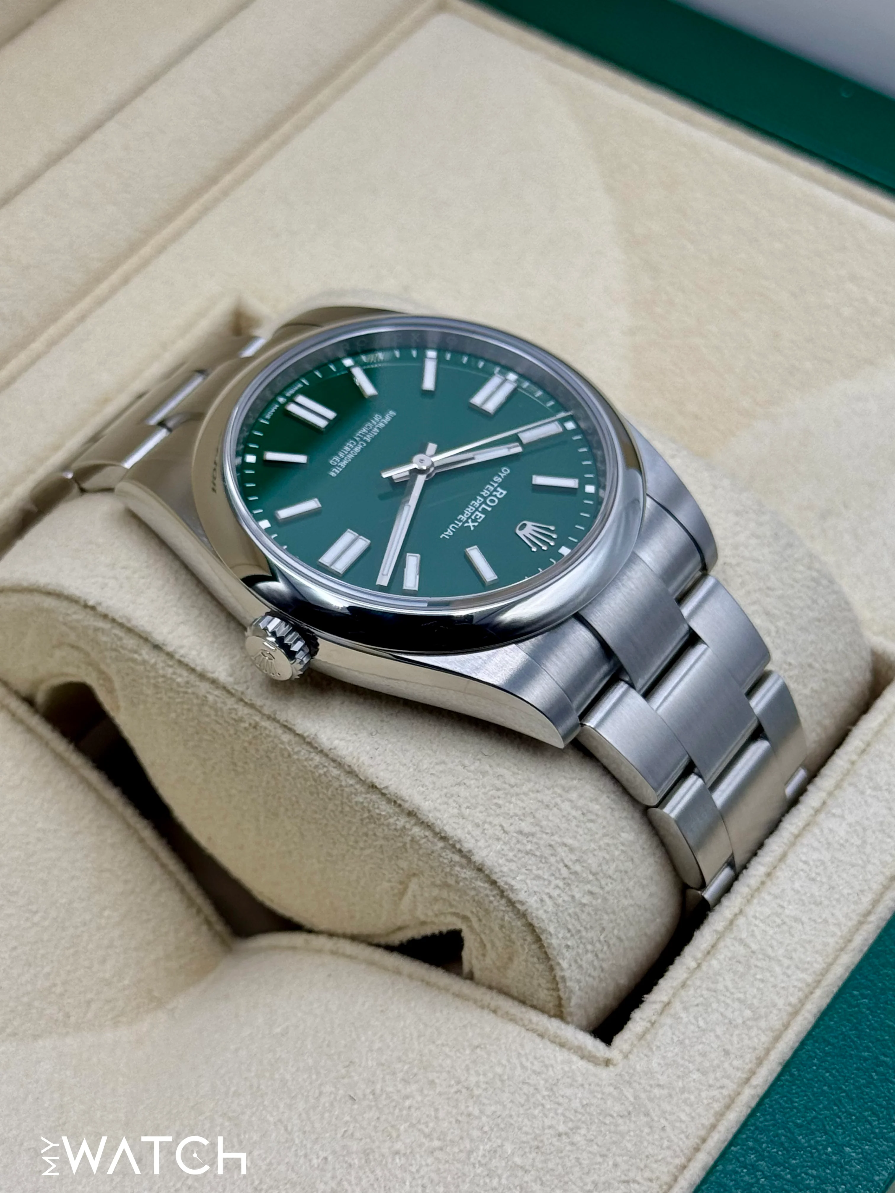 2024 Rolex Oyster Perpetual 41mm 124300 Green Dial - Image 8