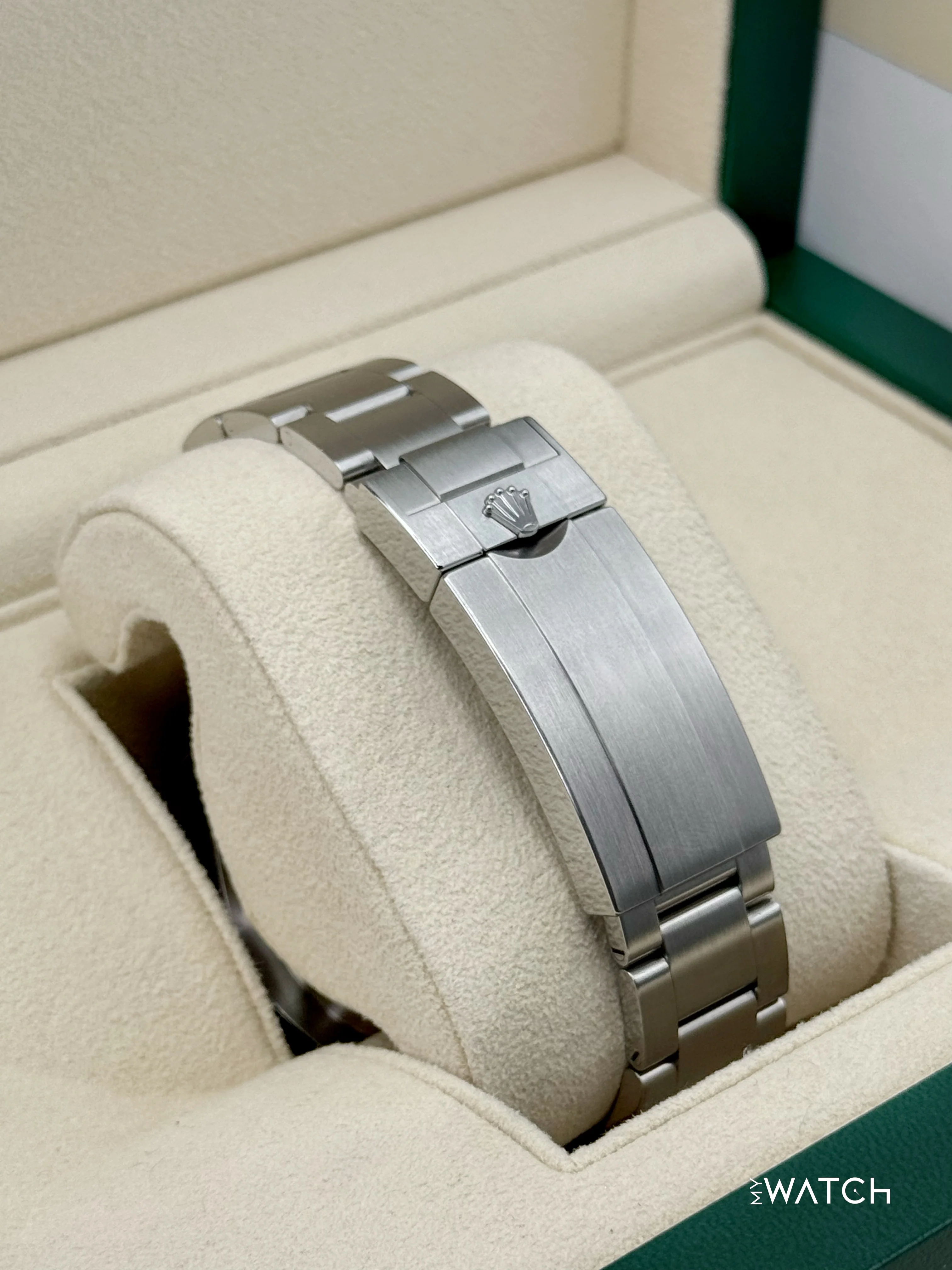 2024 Rolex Sea-Dweller 43mm 126600 Black Dial - Image 2