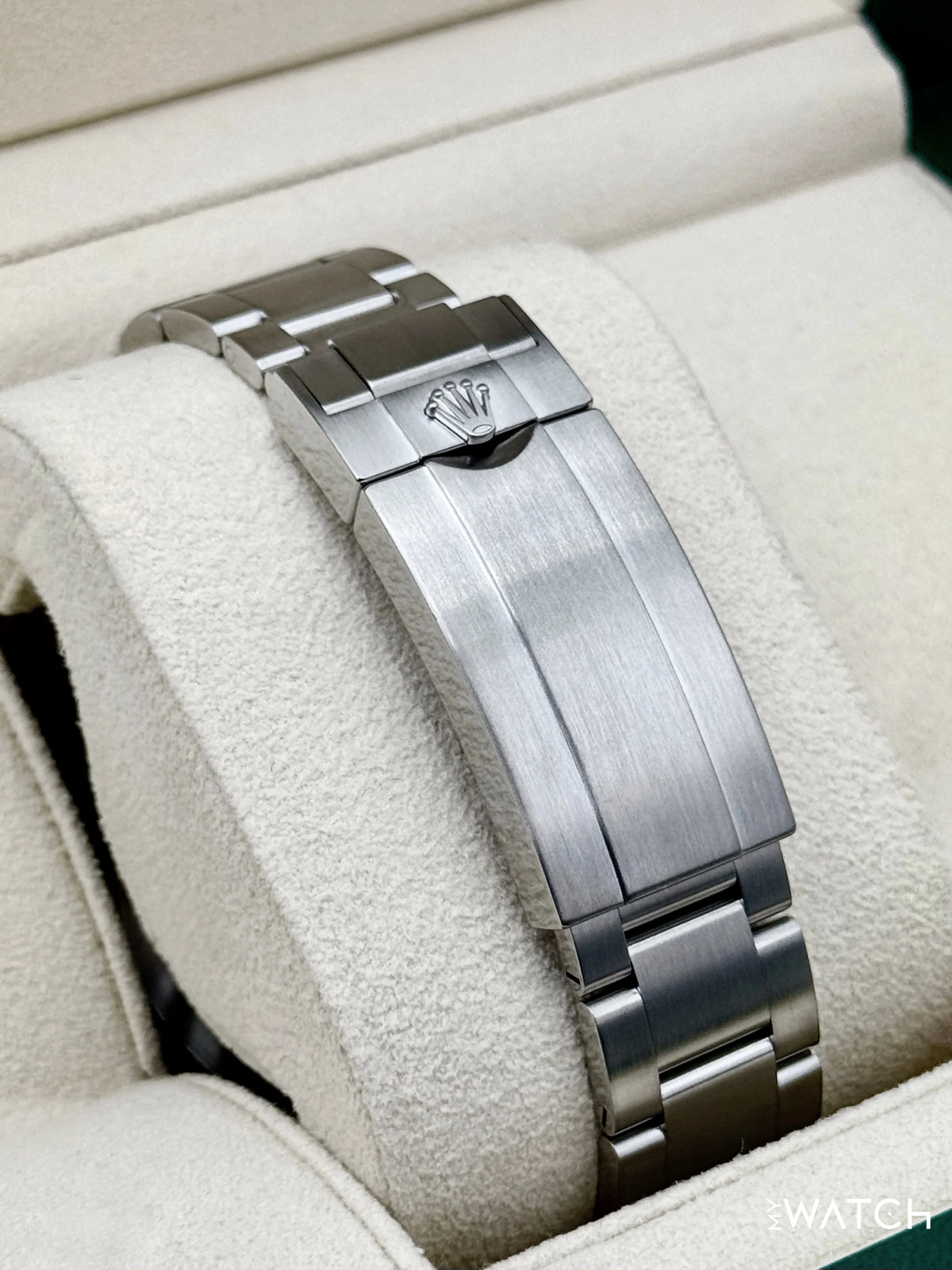 2024 Rolex Sea-Dweller 43mm 126600 Black Dial - Image 2