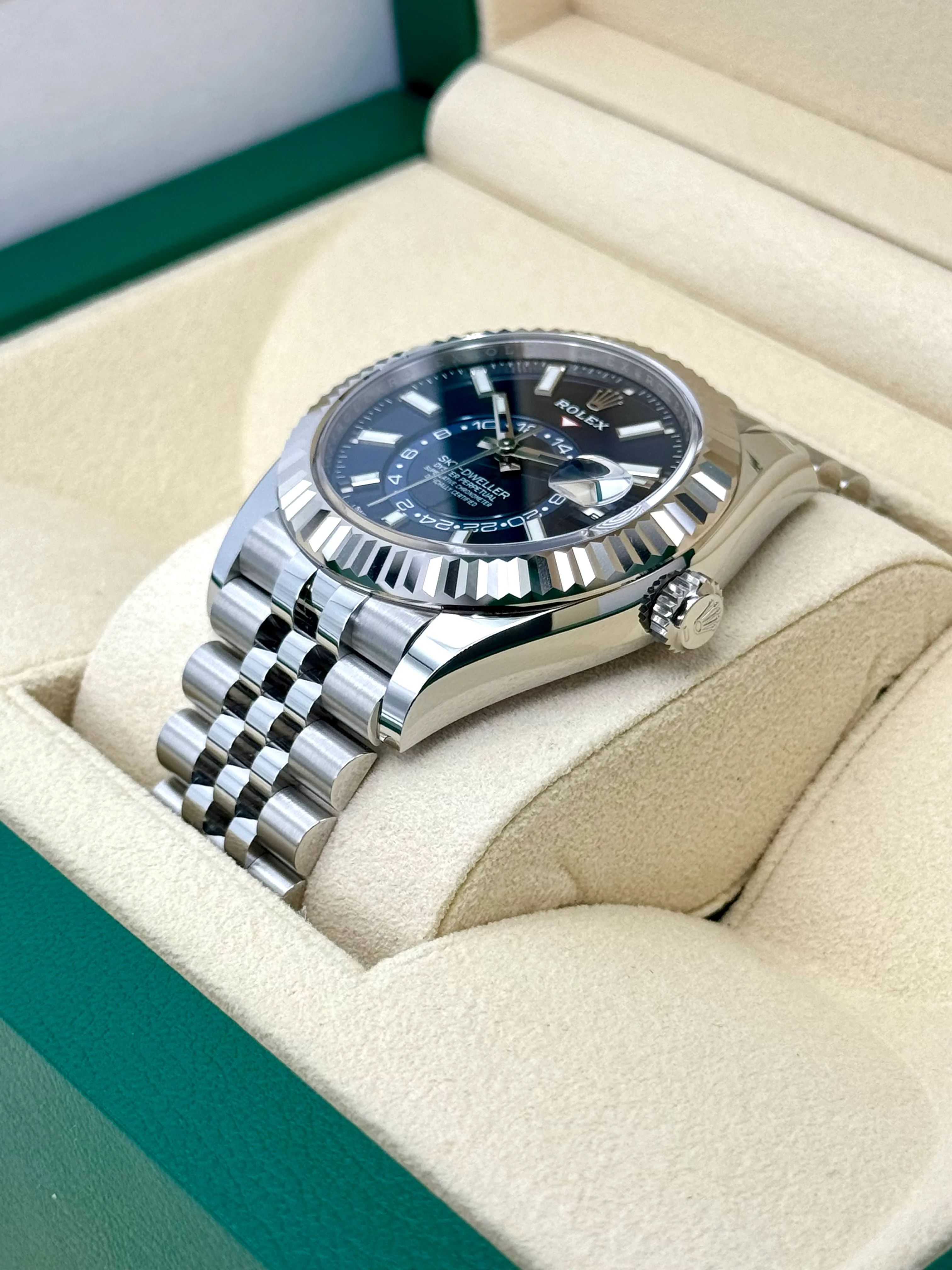 NEW 2024 Rolex Sky-Dweller 42mm 326934 Jubilee Blue Dial - Image 5
