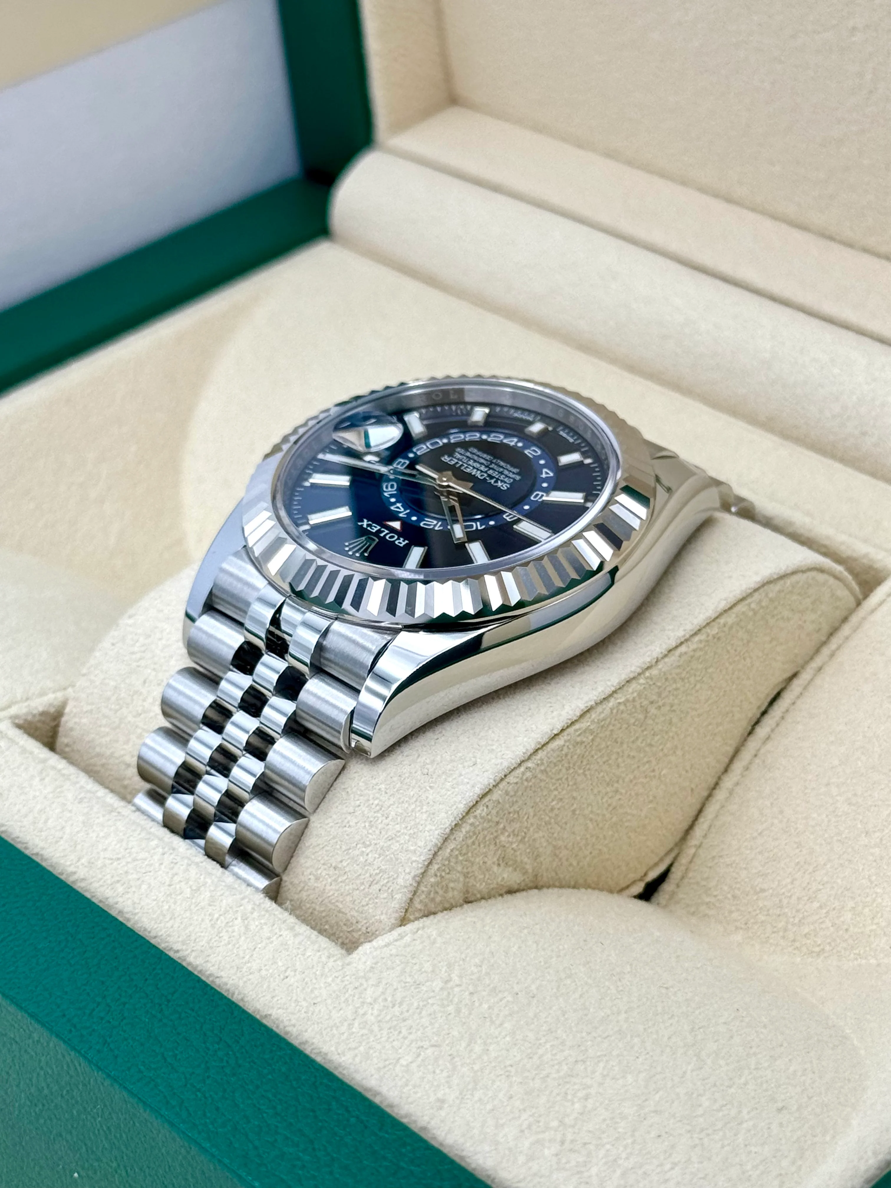 NEW 2024 Rolex Sky-Dweller 42mm 326934 Jubilee Blue Dial - Image 7