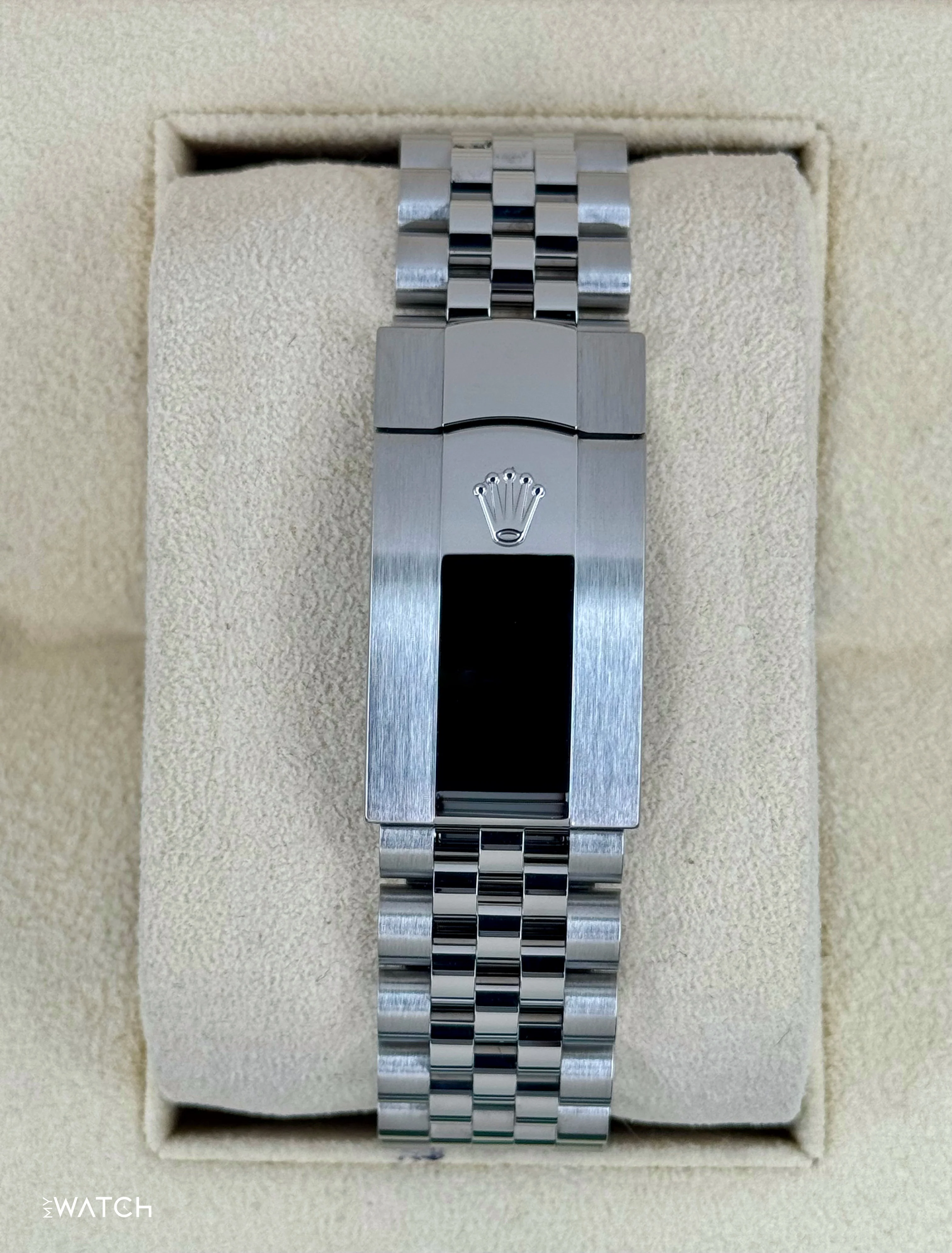 2024 Rolex Sky-Dweller 42mm 336934 Jubilee Green Dial - Image 2