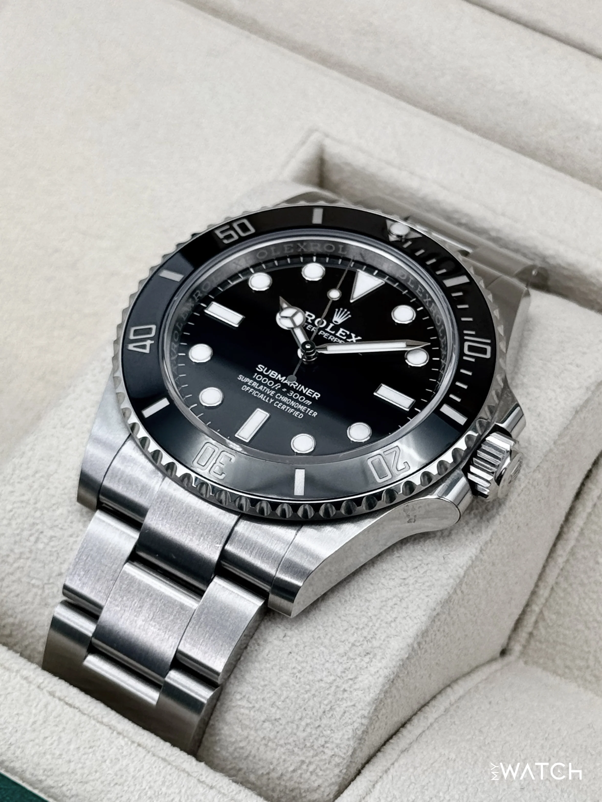 2024 Rolex Submariner 41mm 124060 Stainless Steel Black Dial - Image 5