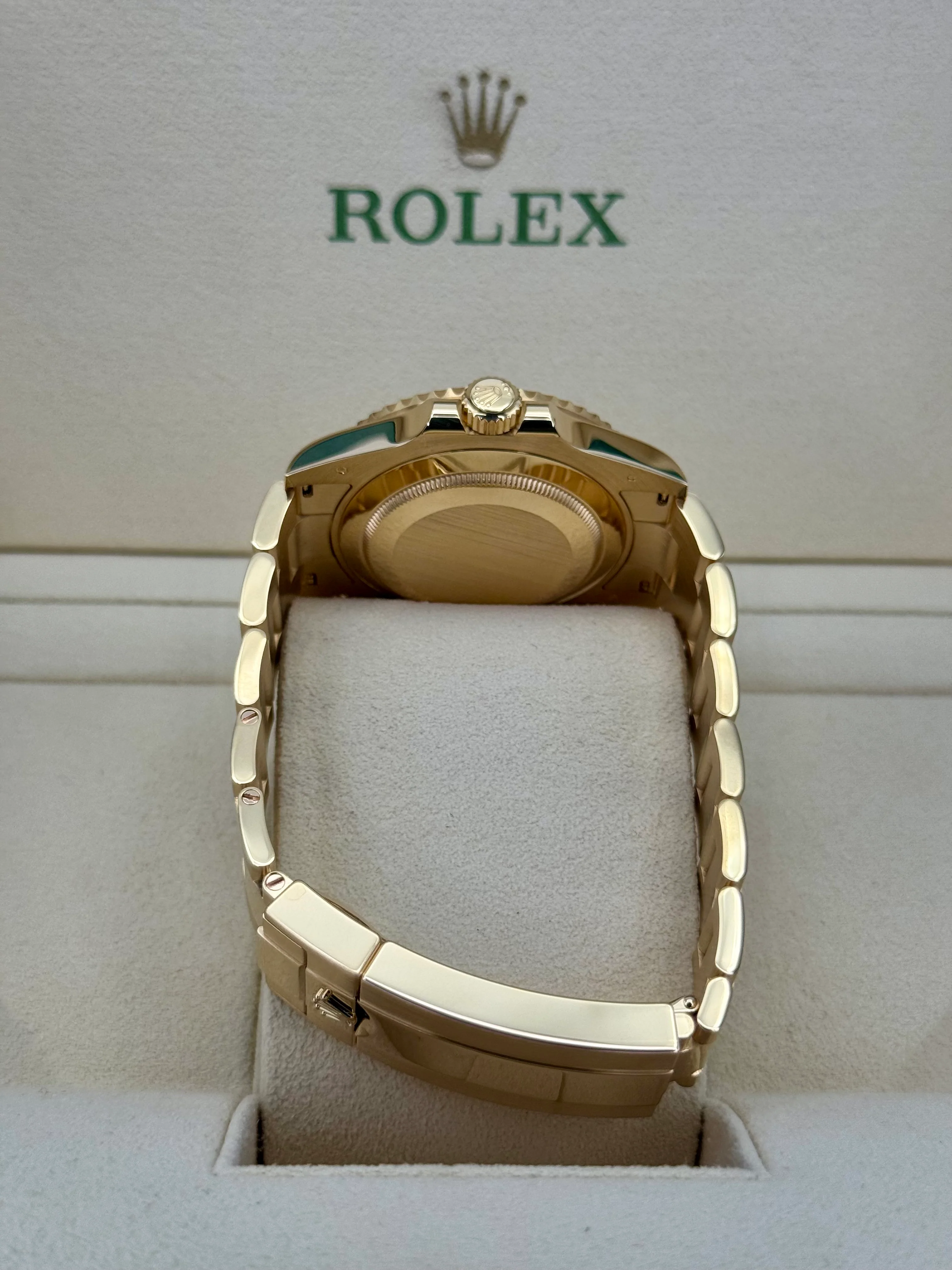 2024 Rolex Submariner "Bluesy" 41mm 126618LB Yellow Gold Blue Dial - Image 9