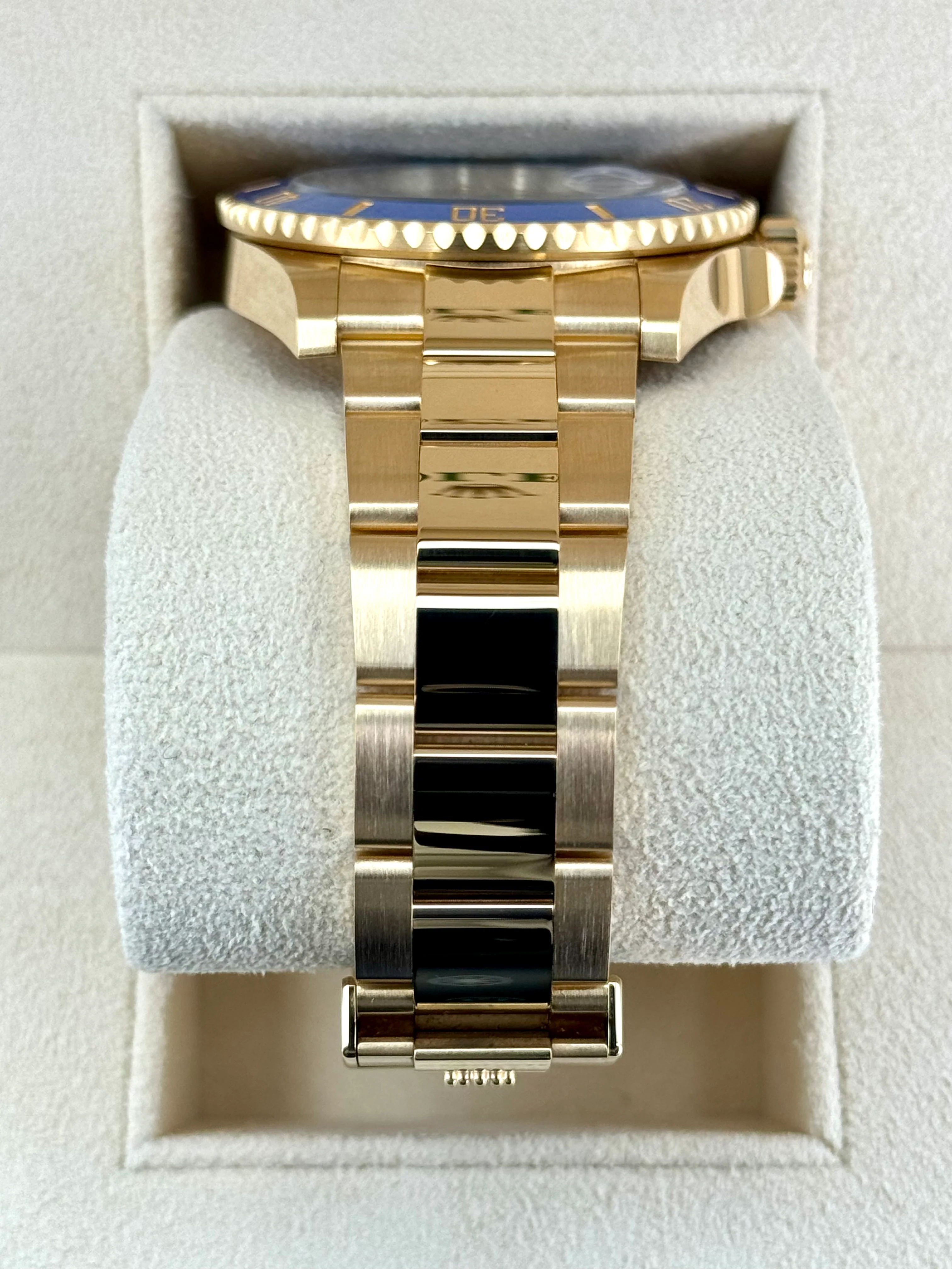 2024 Rolex Submariner "Bluesy" 41mm 126618LB Yellow Gold Blue Dial - Image 3