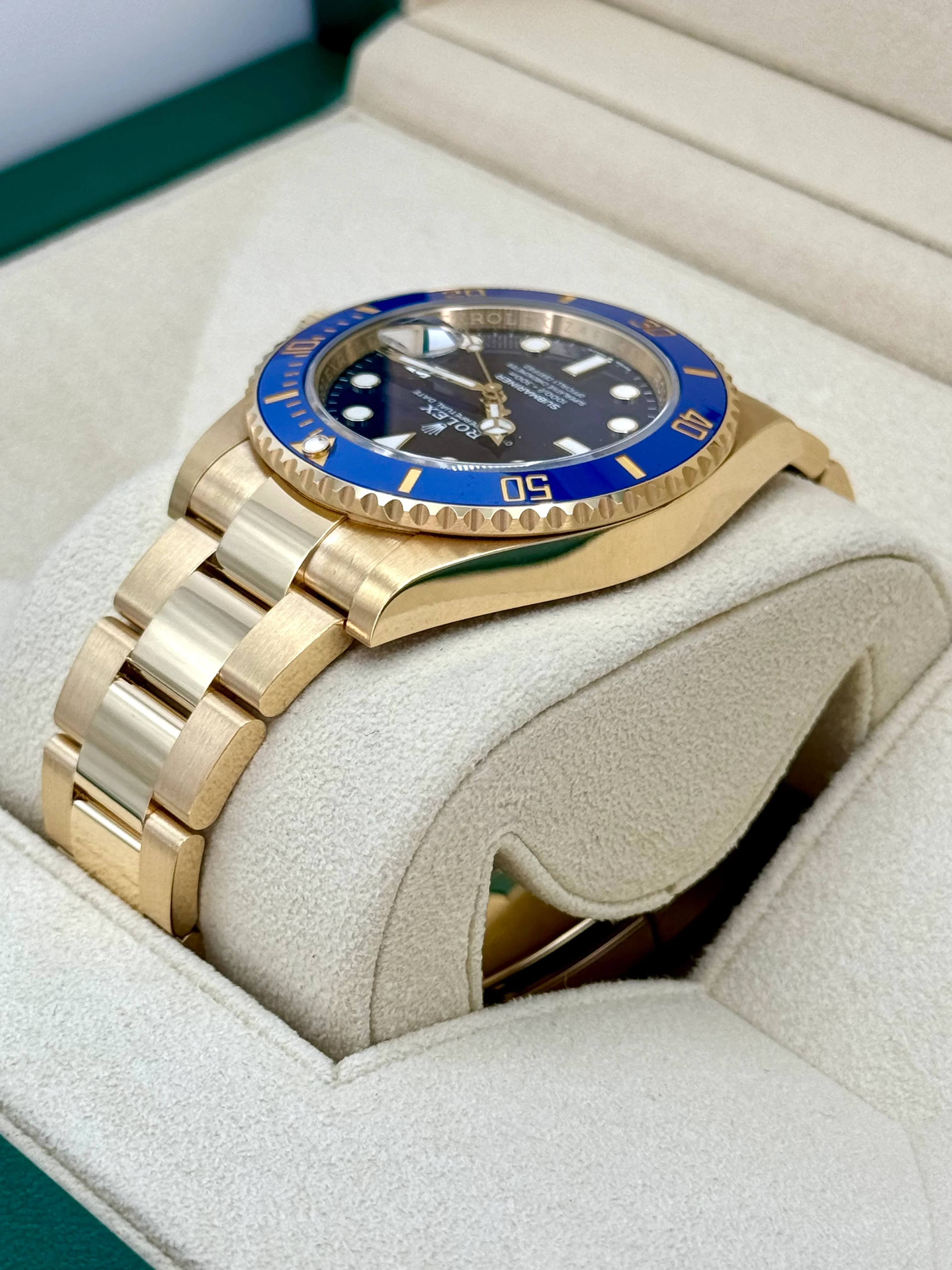 2024 Rolex Submariner "Bluesy" 41mm 126618LB Yellow Gold Blue Dial - Image 7