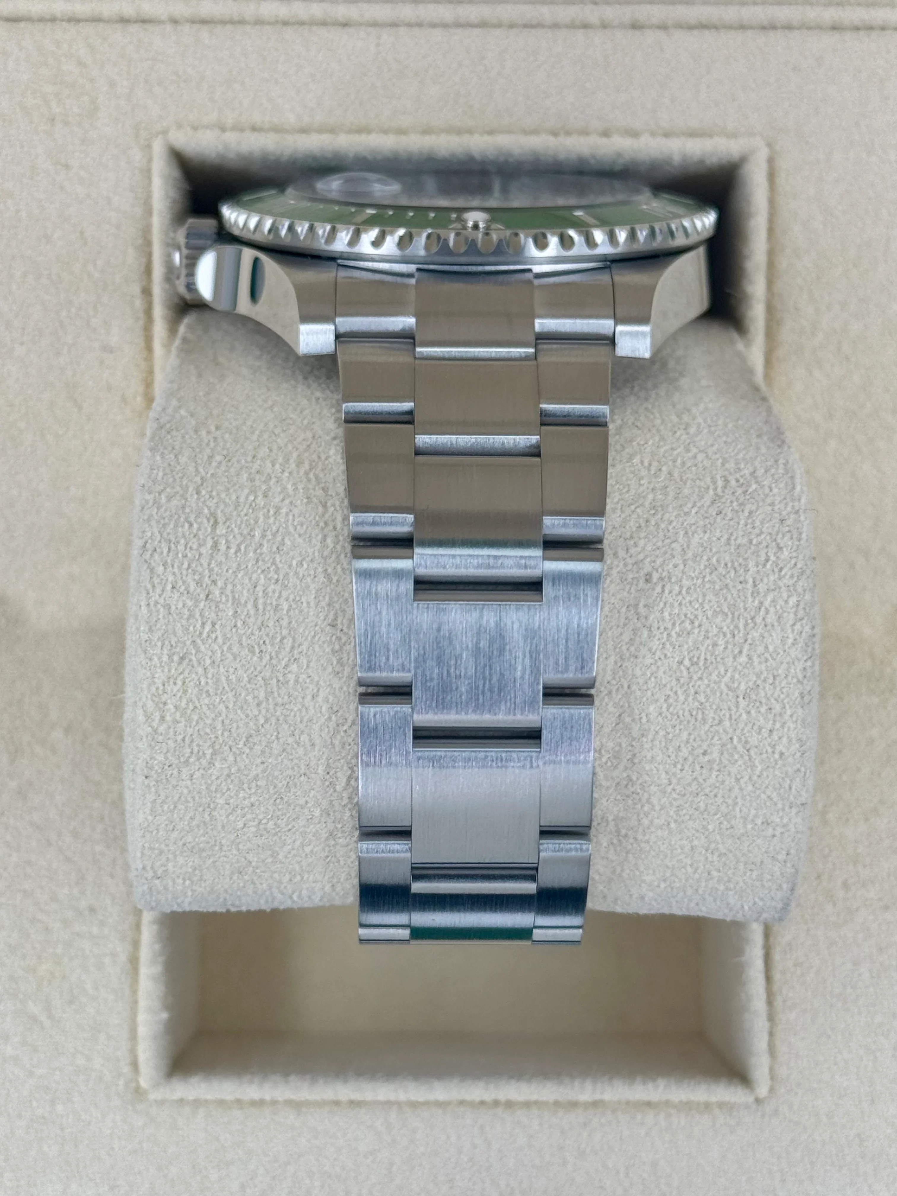 NEW 2024 Rolex Submariner "Starbucks" 41mm 126610LV Black Dial - Image 4