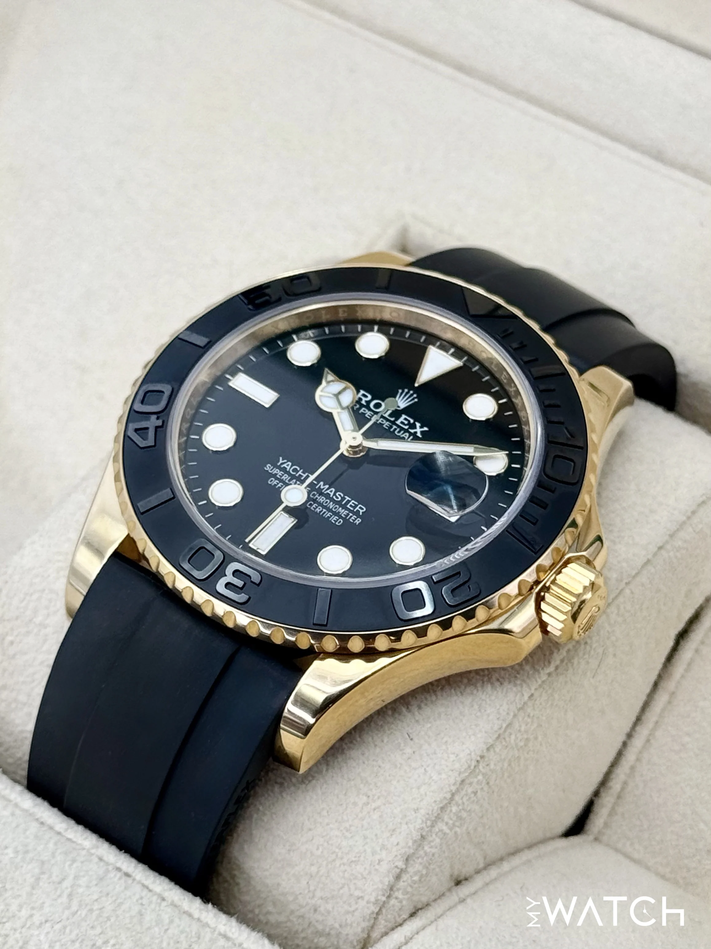 2024 Rolex Yacht-Master 42mm 226658 Gold Oysterflex Black Dial - Image 5