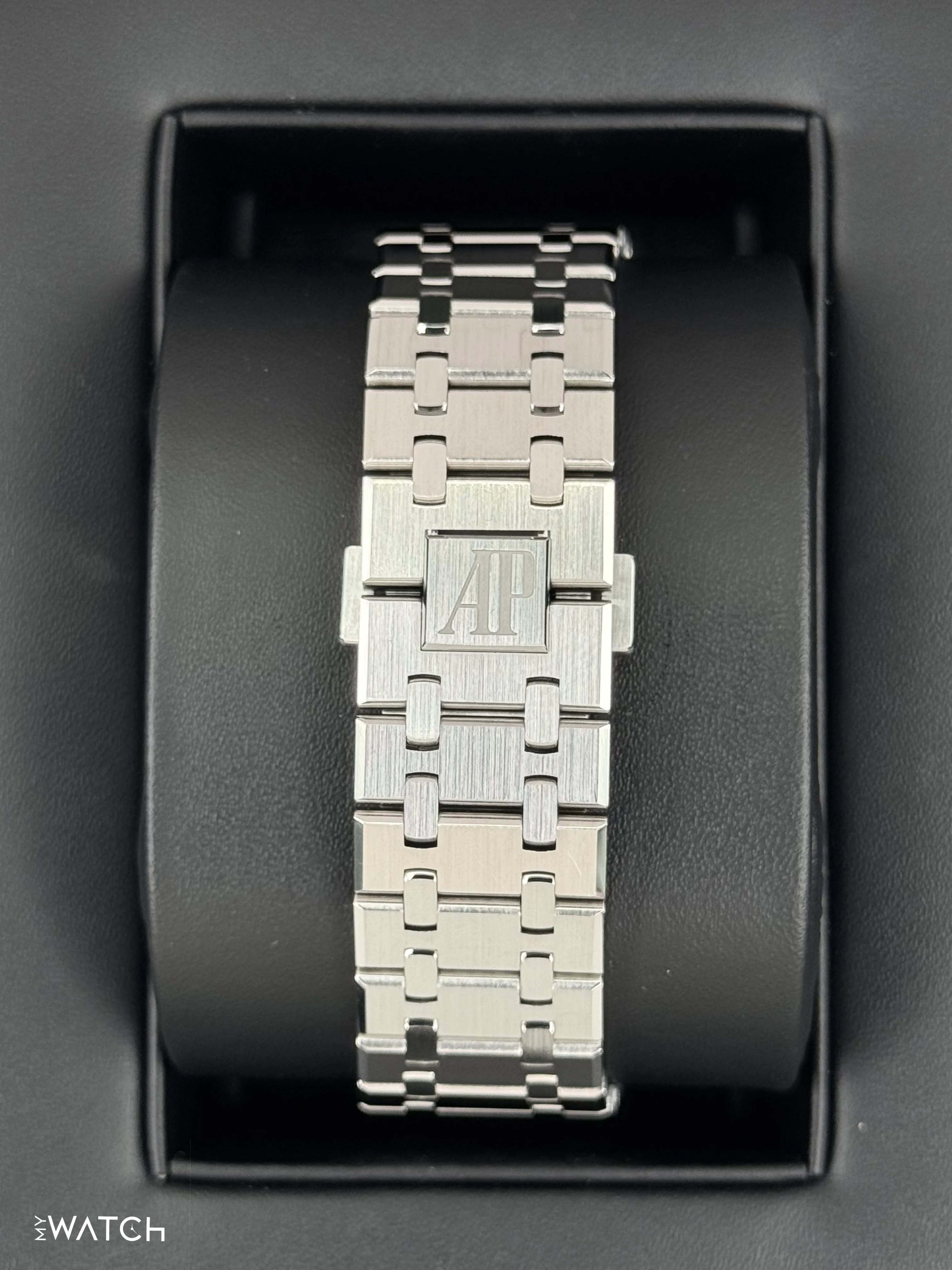 2025 Audemars Piguet  Royal Oak  41mm 15510ST Stainless Steel Black Dial - Image 2