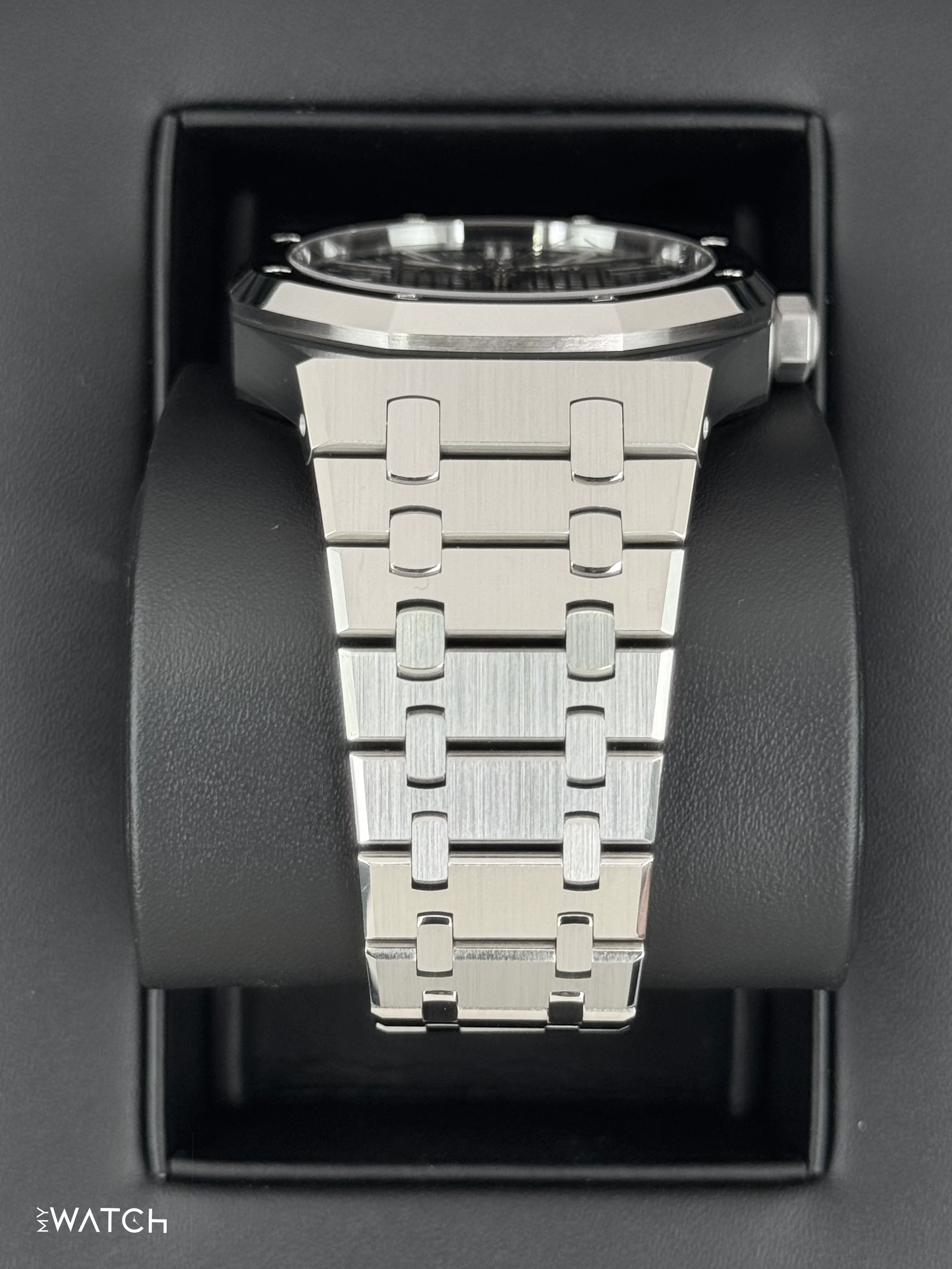 2025 Audemars Piguet  Royal Oak  41mm 15510ST Stainless Steel Black Dial - Image 3